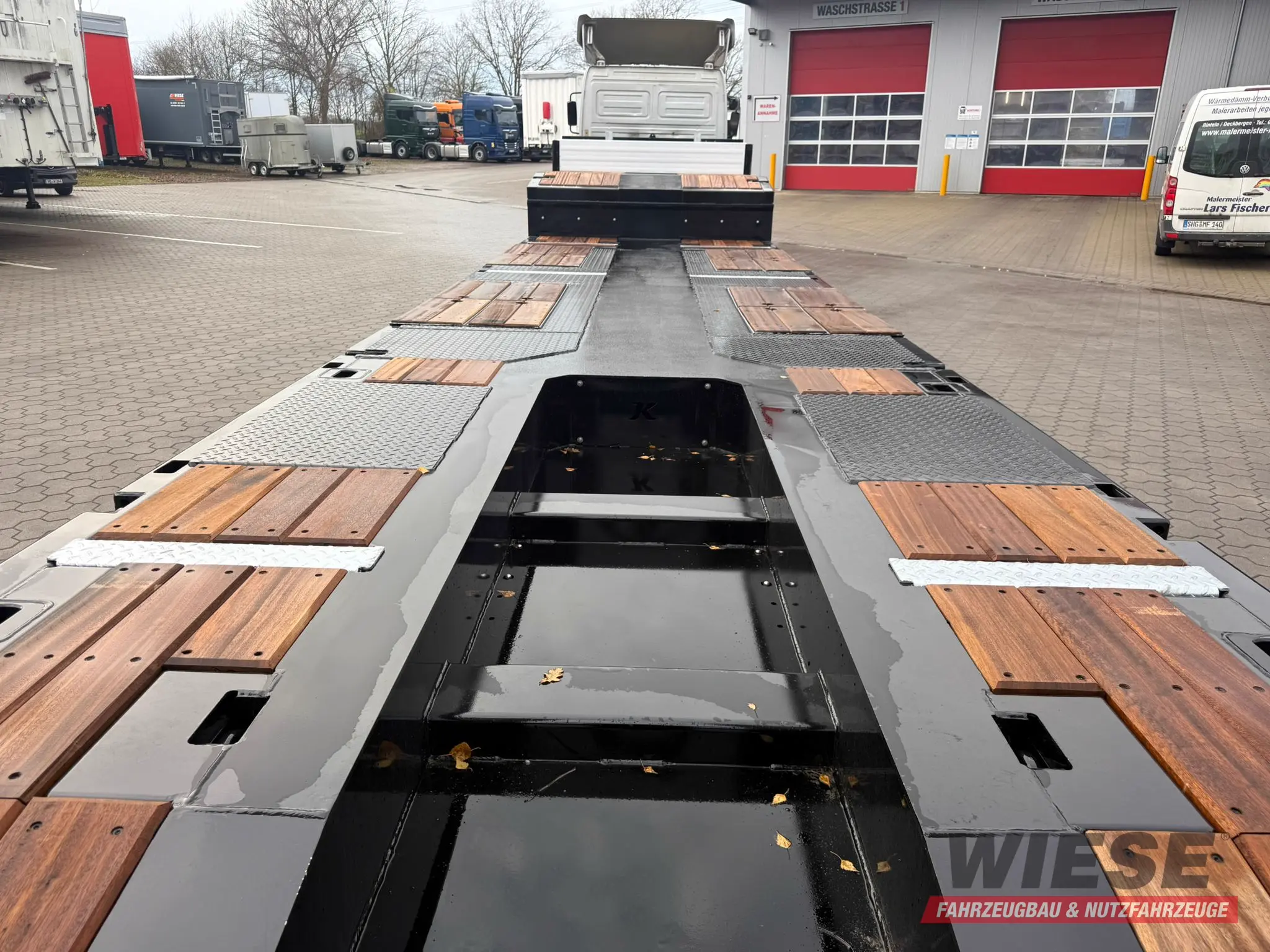 Kössbohrer SLAR3 Tele Tiefbett Radmulden von Wiese Fahrzeugmarkt in Petershagen kaufen ab 81980.00€
