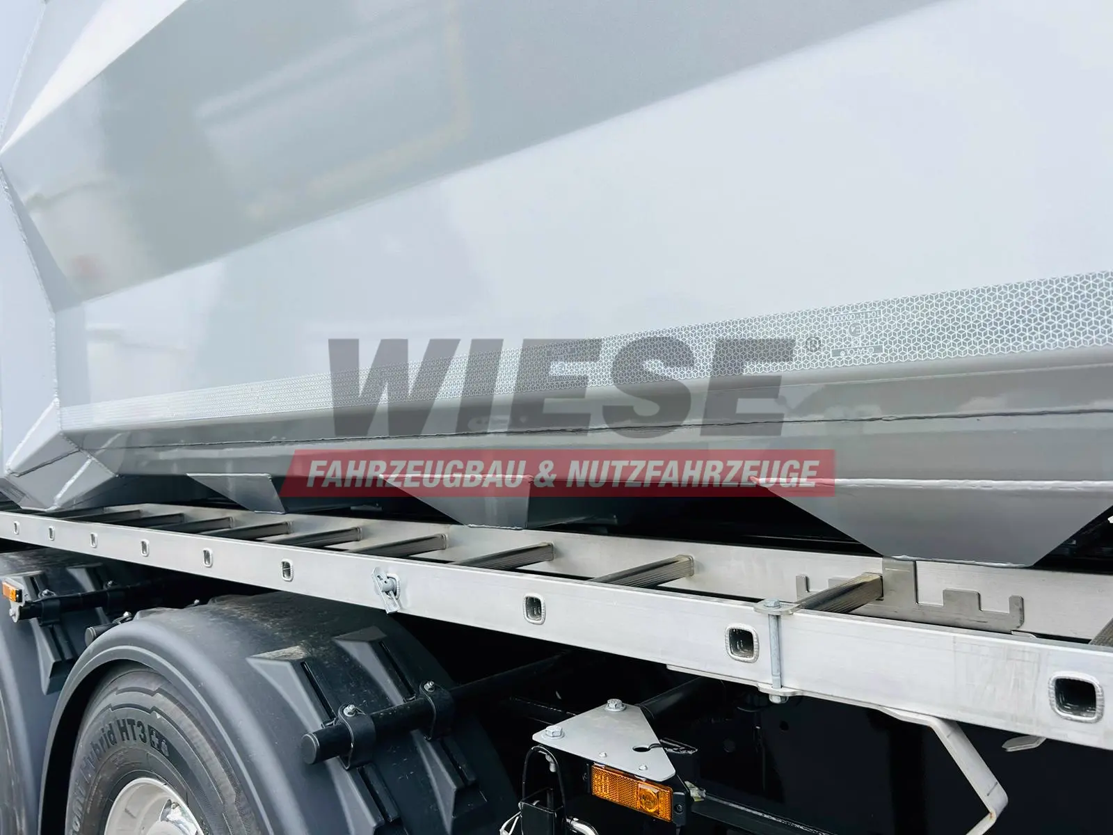 Kempf SKM 36/3 SHL-Light 3-Achs Stahl Kipper 51m³