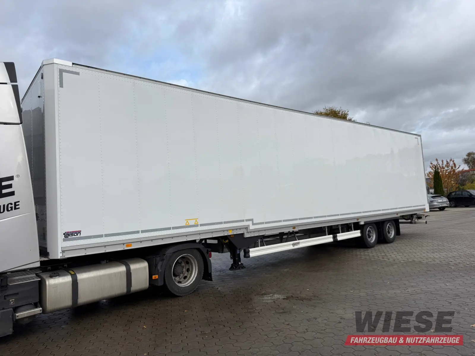 Talson TGG TAL 12/18 Mega Kofferauflieger Kleidung 99m³