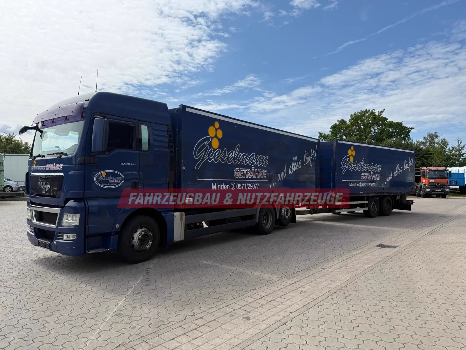 MAN TGA Schwenkwand-Getränkeaufbau incl. Anhänger