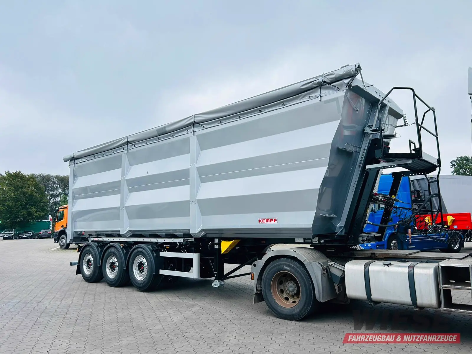Kempf SKM 36/3 SHL-Light 3-Achs Stahl Kipper 51m³