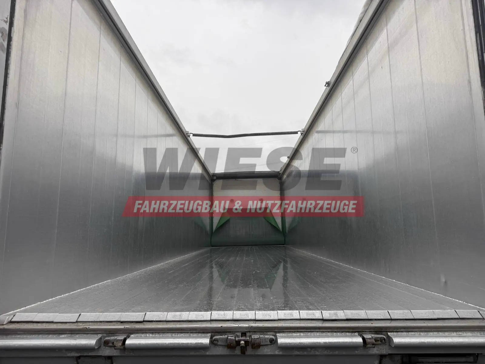 Knapen K200 Agrar 60 m³ 6mm Boden Powersheet