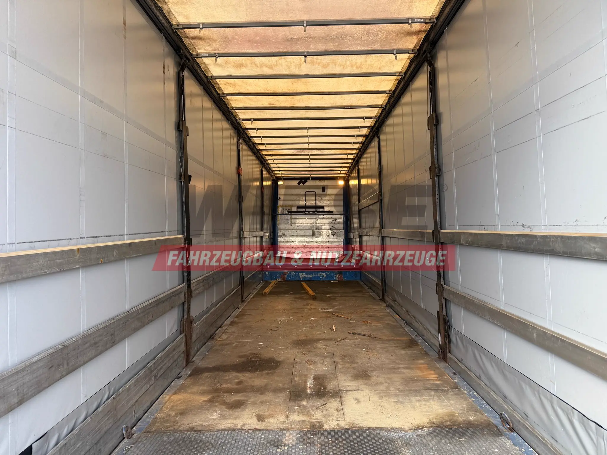 Dinkel Gabelstapler-Transporter mit Rampe