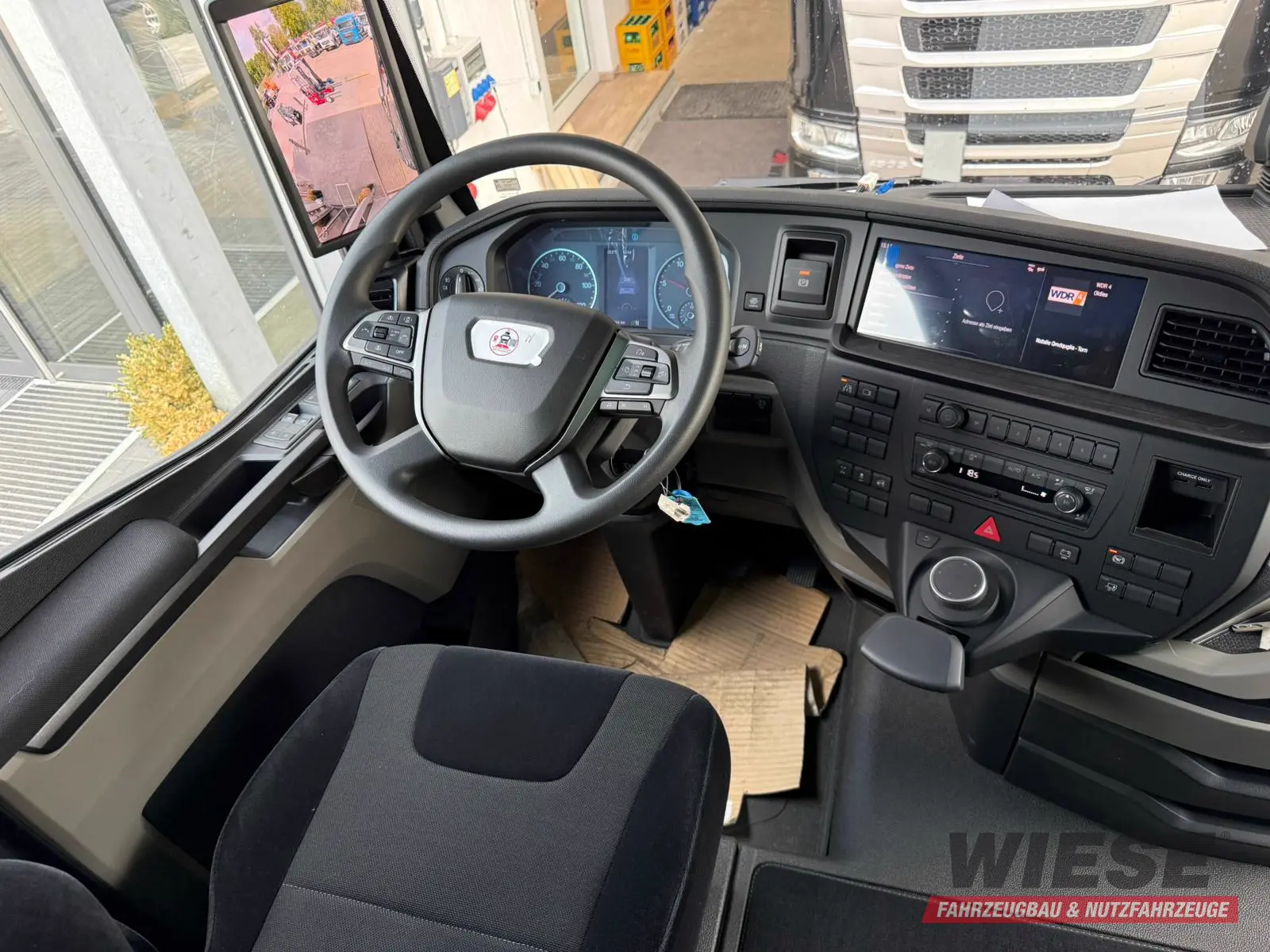 MAN TGX 18.520  - Mirror Cam