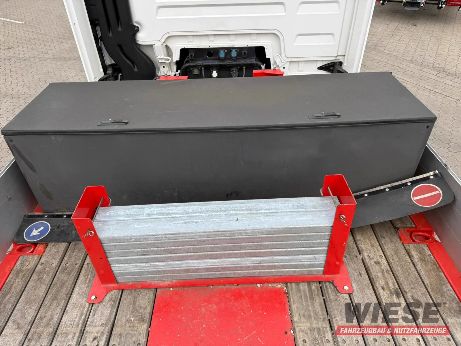 Kässbohrer K.SLS Eco Tiefbett Rampen