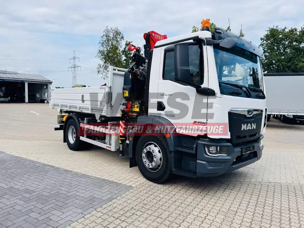 MAN 18.320 4x2 mit Fassi Ladekran Sofort Verfügbar