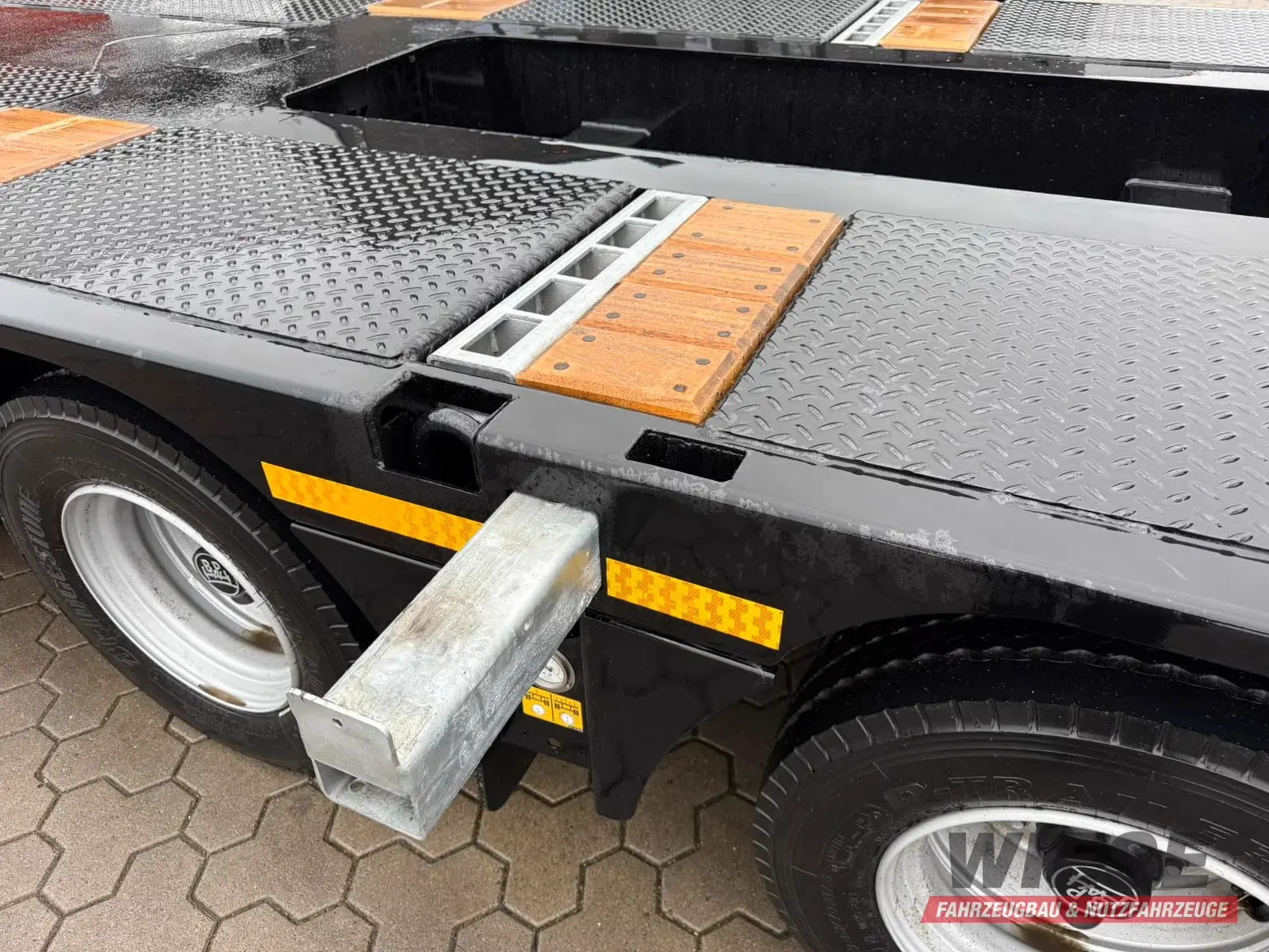 Kässbohrer K.SLA R 4 / 2N 18/40 Tieflader Radmulden tele