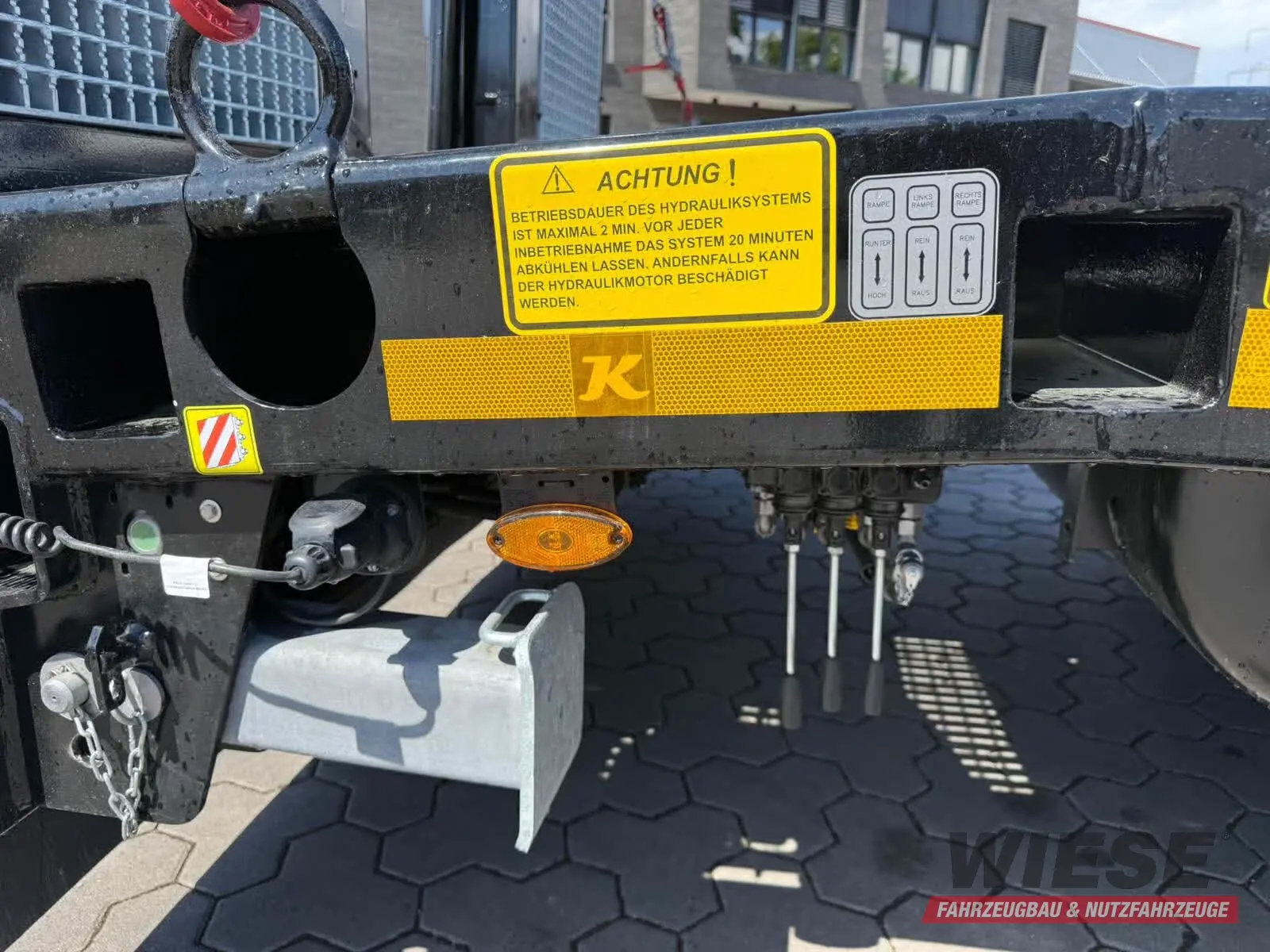 Kässbohrer Tieflader mit hydr. Schwanehals von Wiese Fahrzeugmarkt in Petershagen kaufen ab 72900.00€