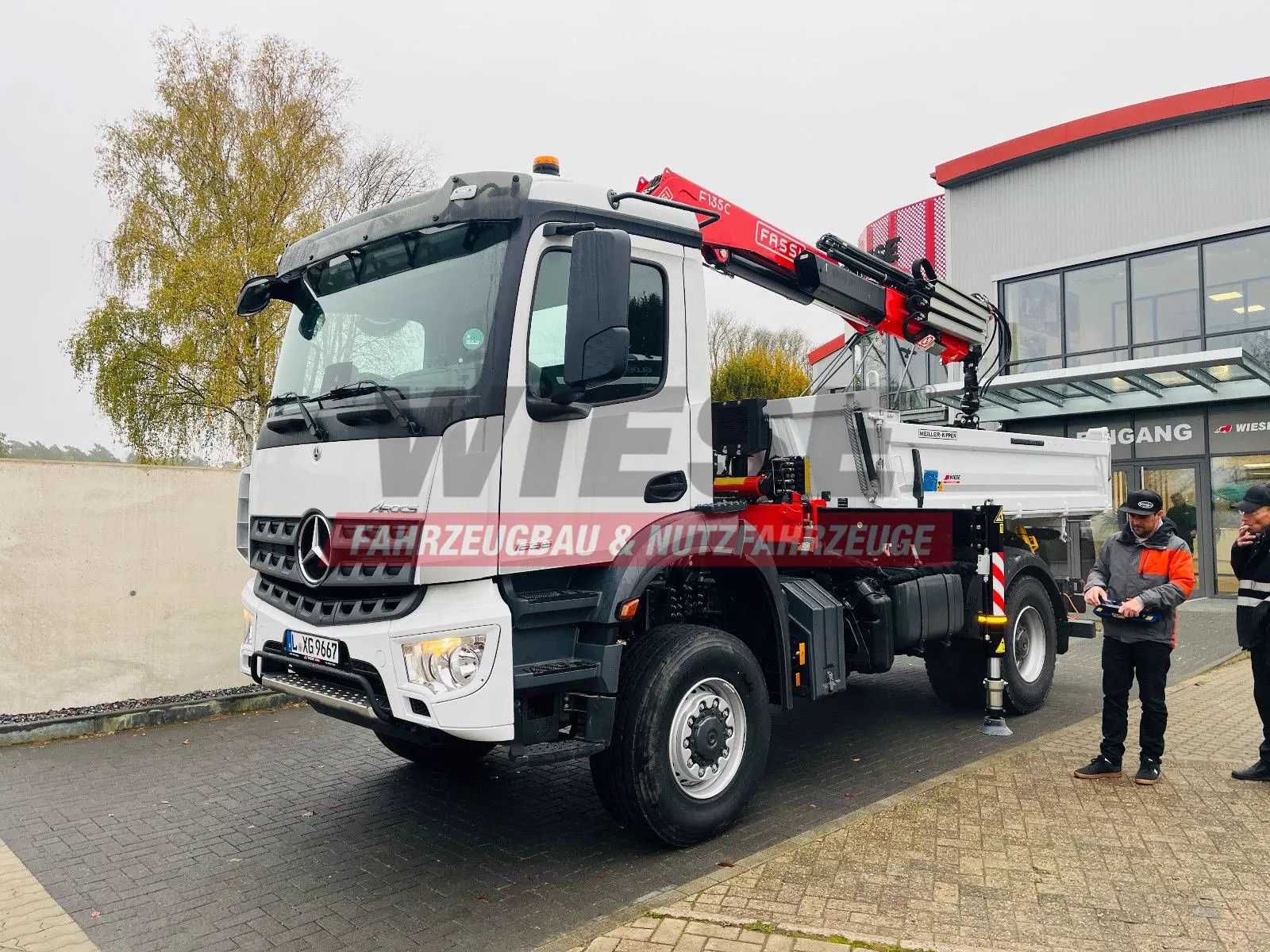 Mercedes-Benz Arocs 1835 4x4 Allrad Fassi F135 Kran Kipper