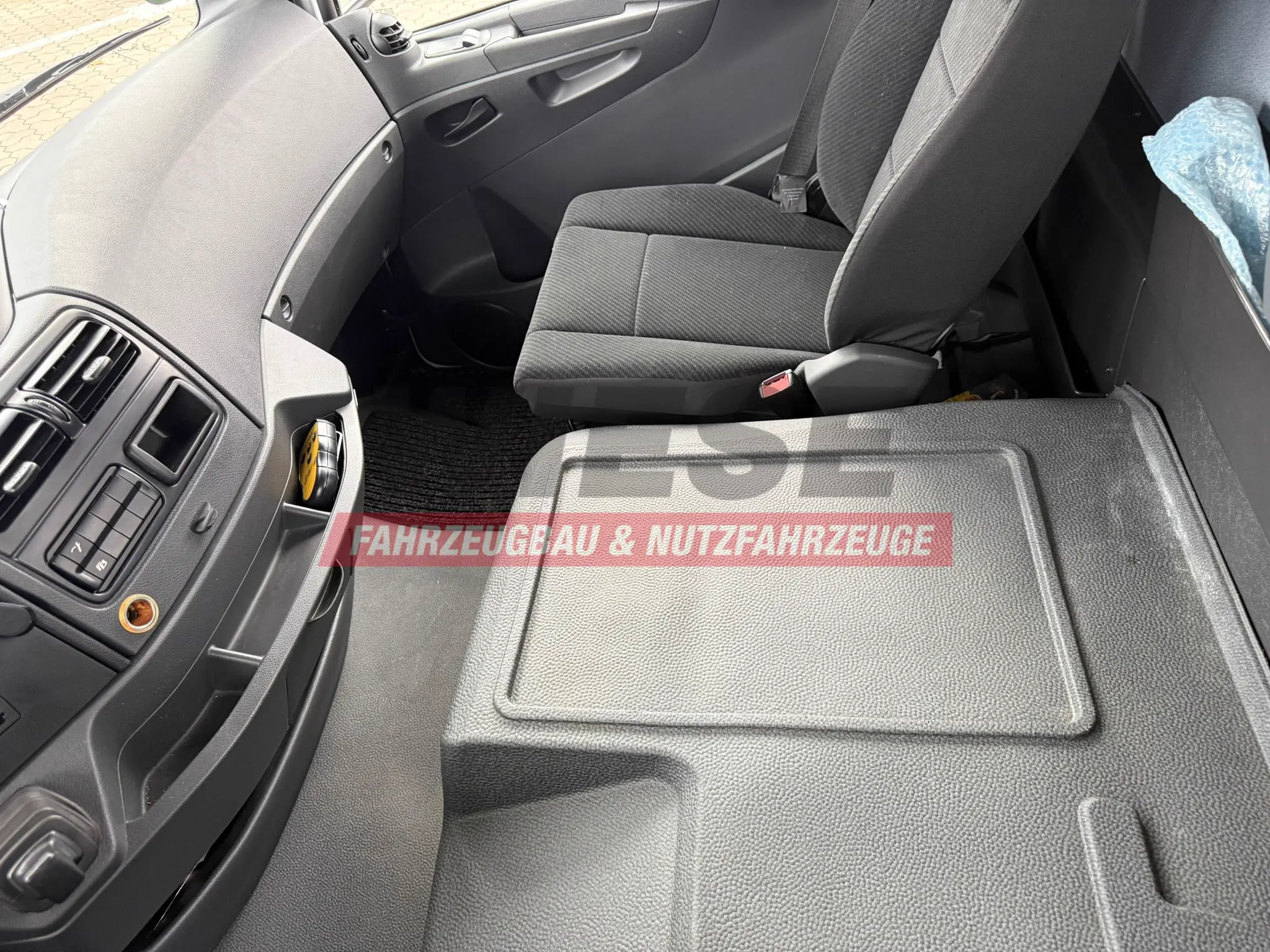 Mercedes-Benz Atego 918L Autotransporter mit BFZ Anhänger