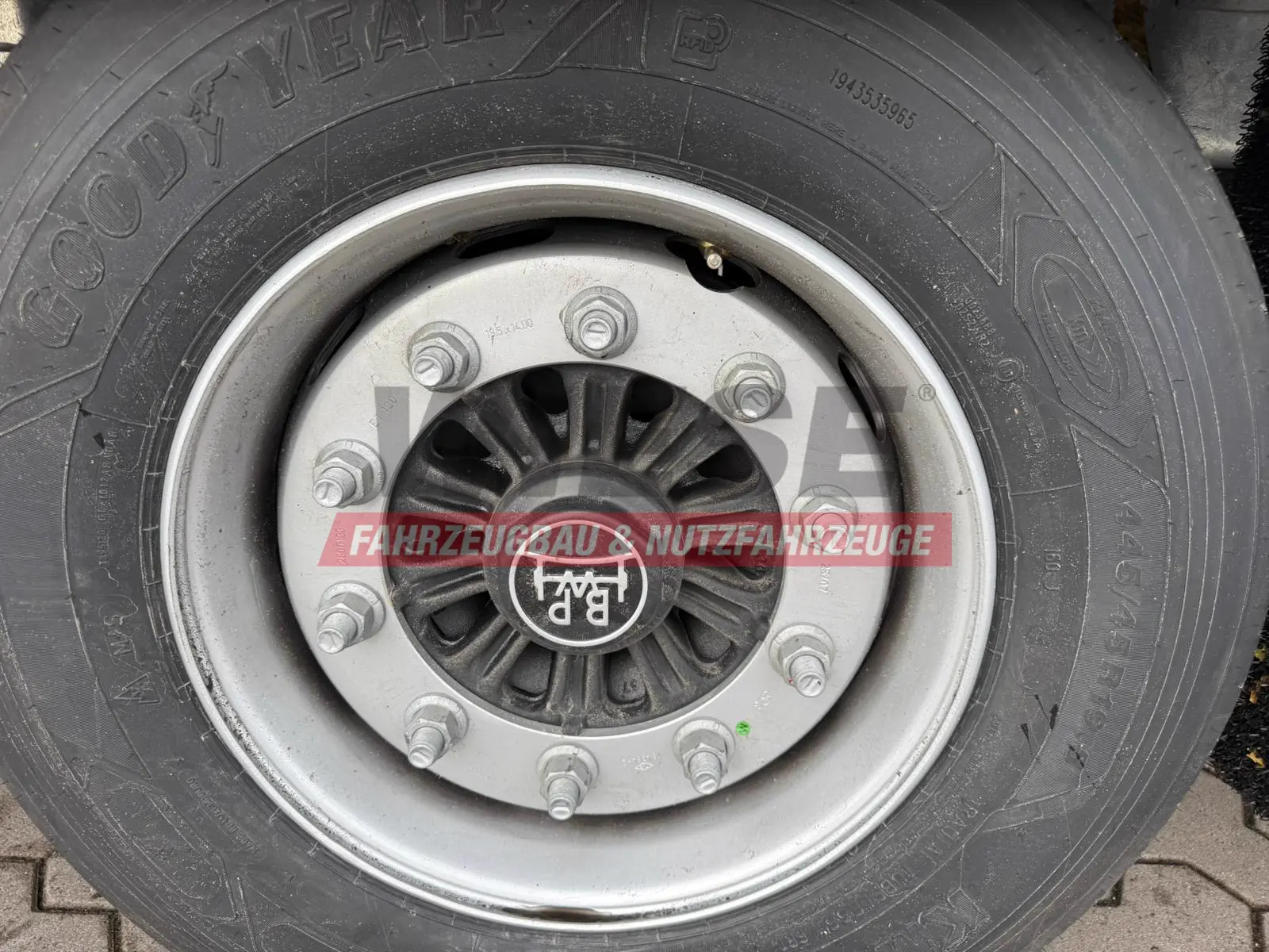 Talson TGG TAL 12/18 Mega Kofferauflieger Kleidung 99m³