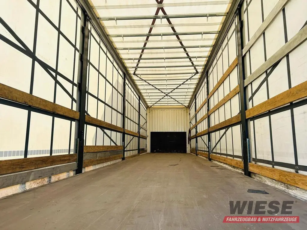 Kässbohrer Schiebeplanen Auflieger