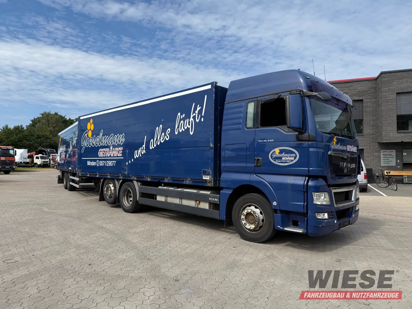 MAN TGA mit Kofferaufbau/Getränkeaufbau + Anhänger