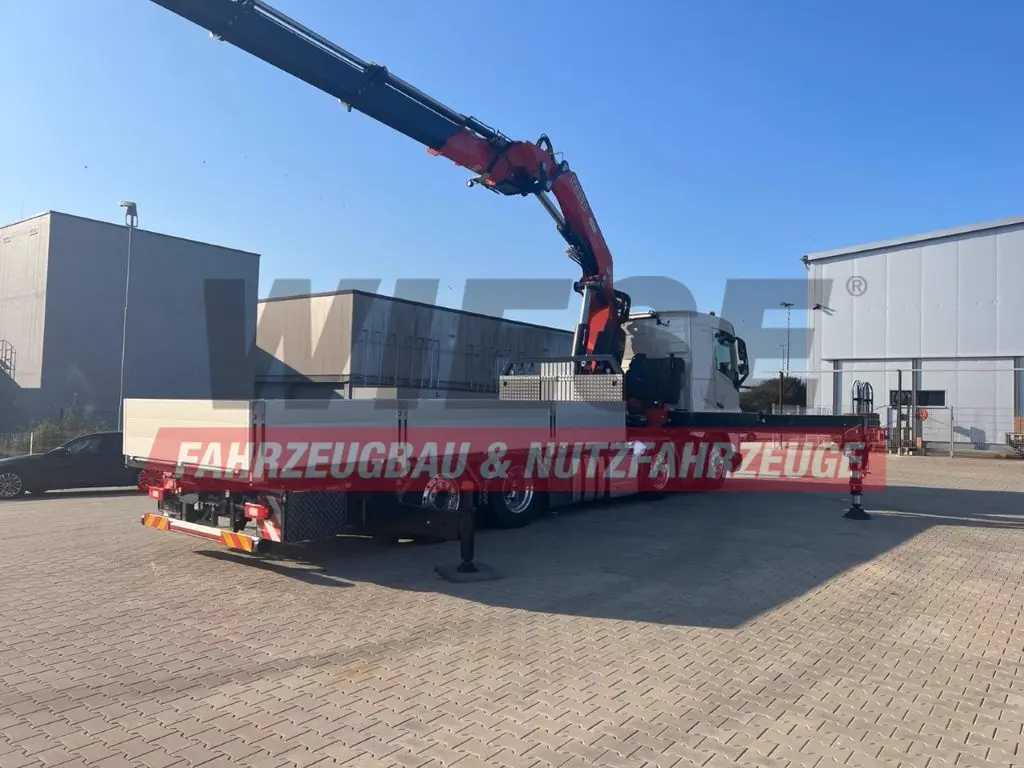 Volvo FH 500 8x2 Kran F710 RA2.26;Volvo FH 500 8x2 Kra