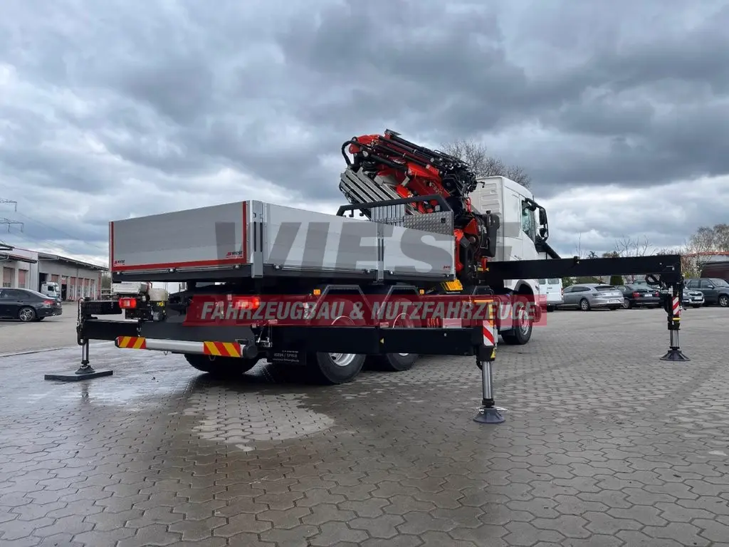 Volvo FH 500 8x4 Kran F820