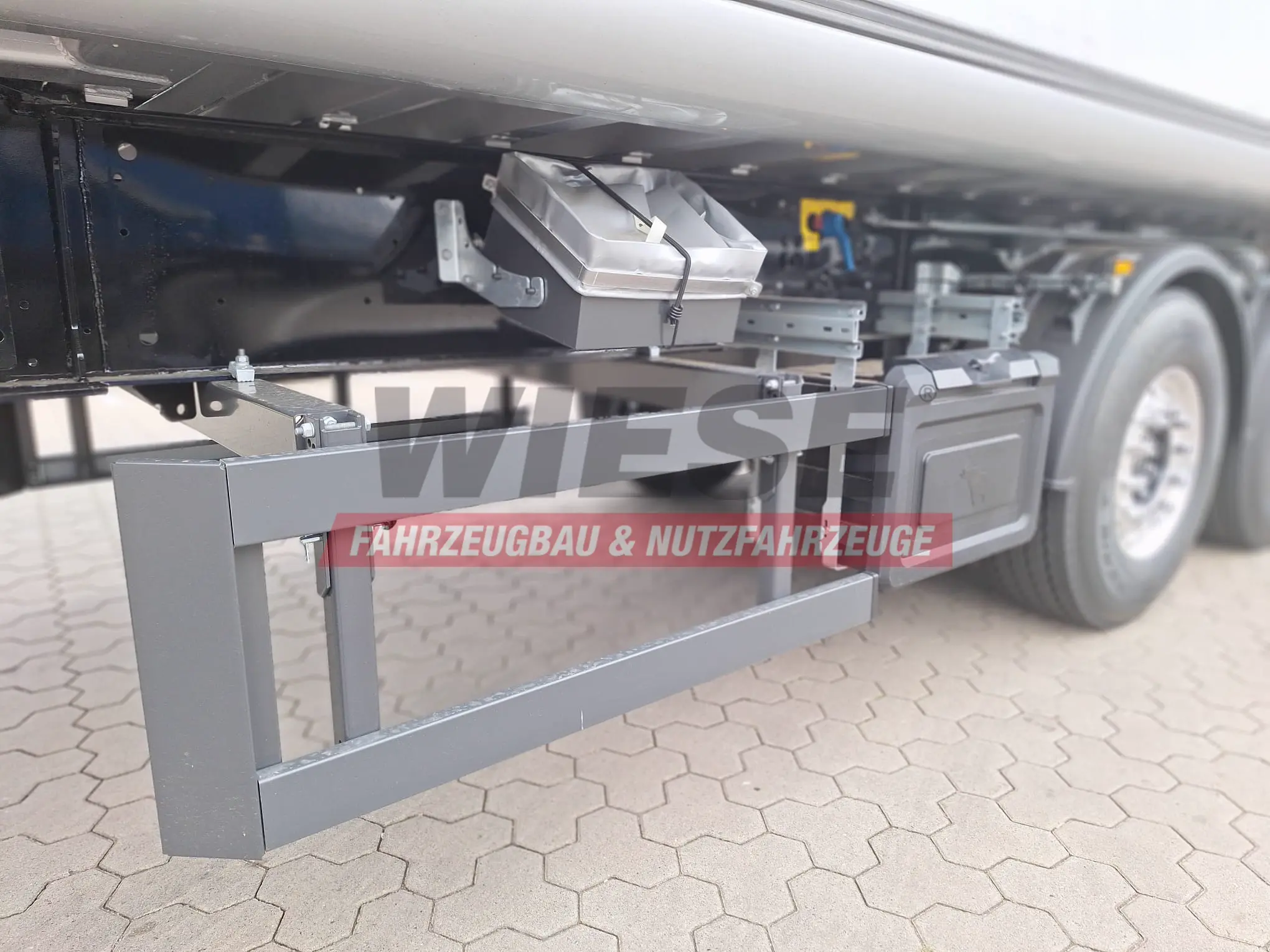 Schmitz Cargobull Kipper 52m³ mit gekröpftem Chassis