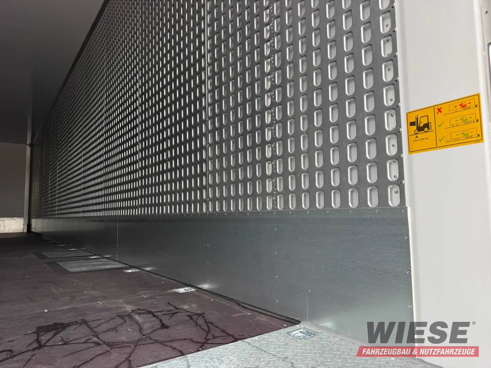 Talson TGG TAL 12/18 Mega Kofferauflieger Kleidung 99m³