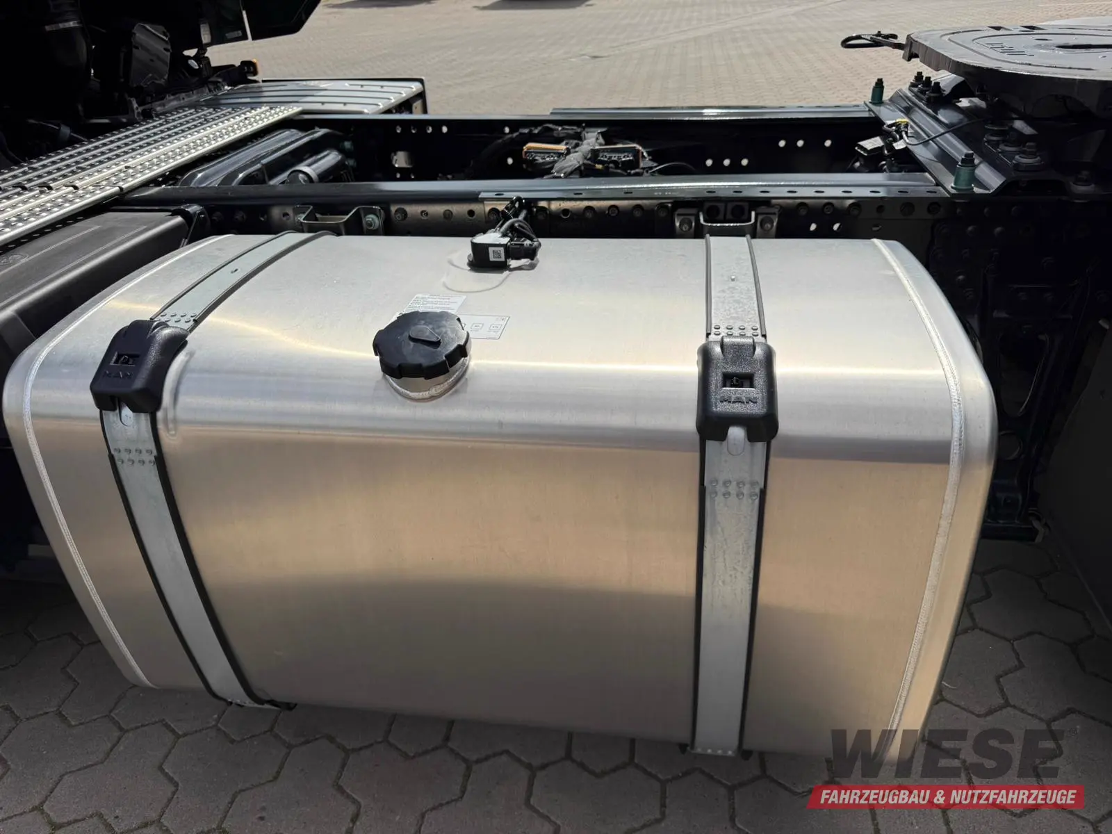 MAN TGX 18.520  - Mirror Cam