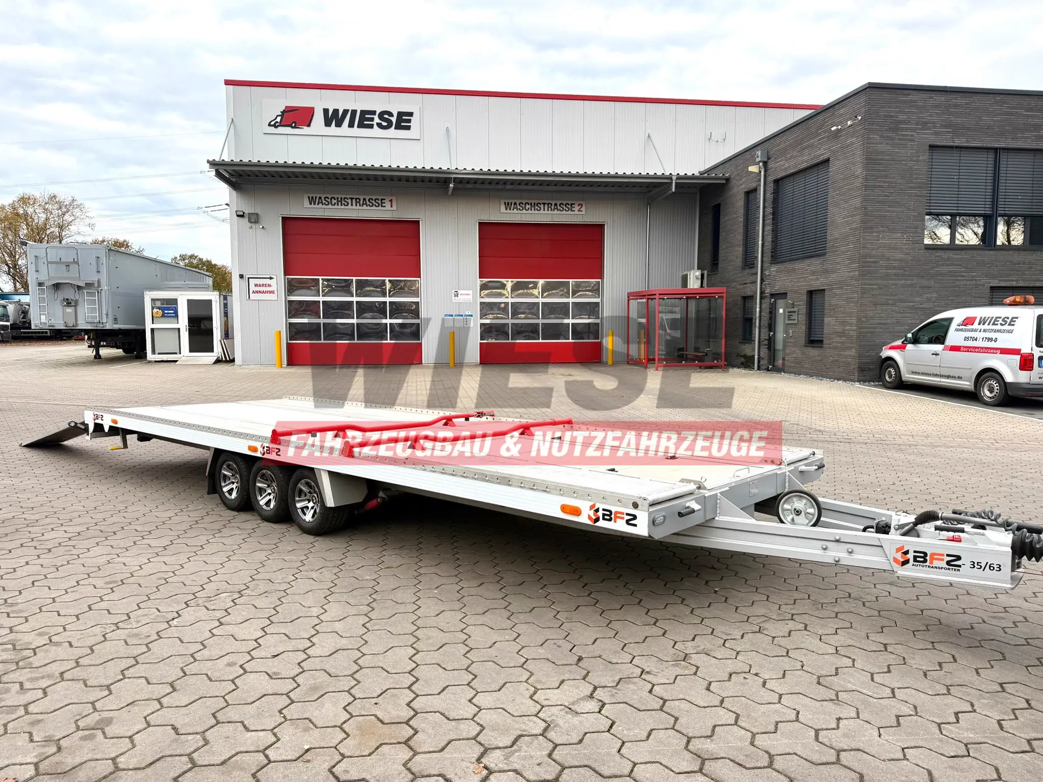 Mercedes-Benz Atego 918L Autotransporter mit BFZ Anhänger