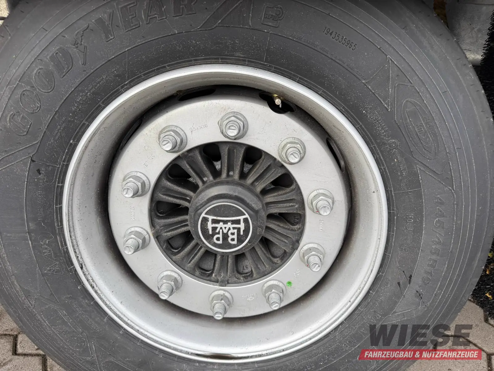 Talson TGG TAL 12/18 Mega Kofferauflieger Kleidung 99m³