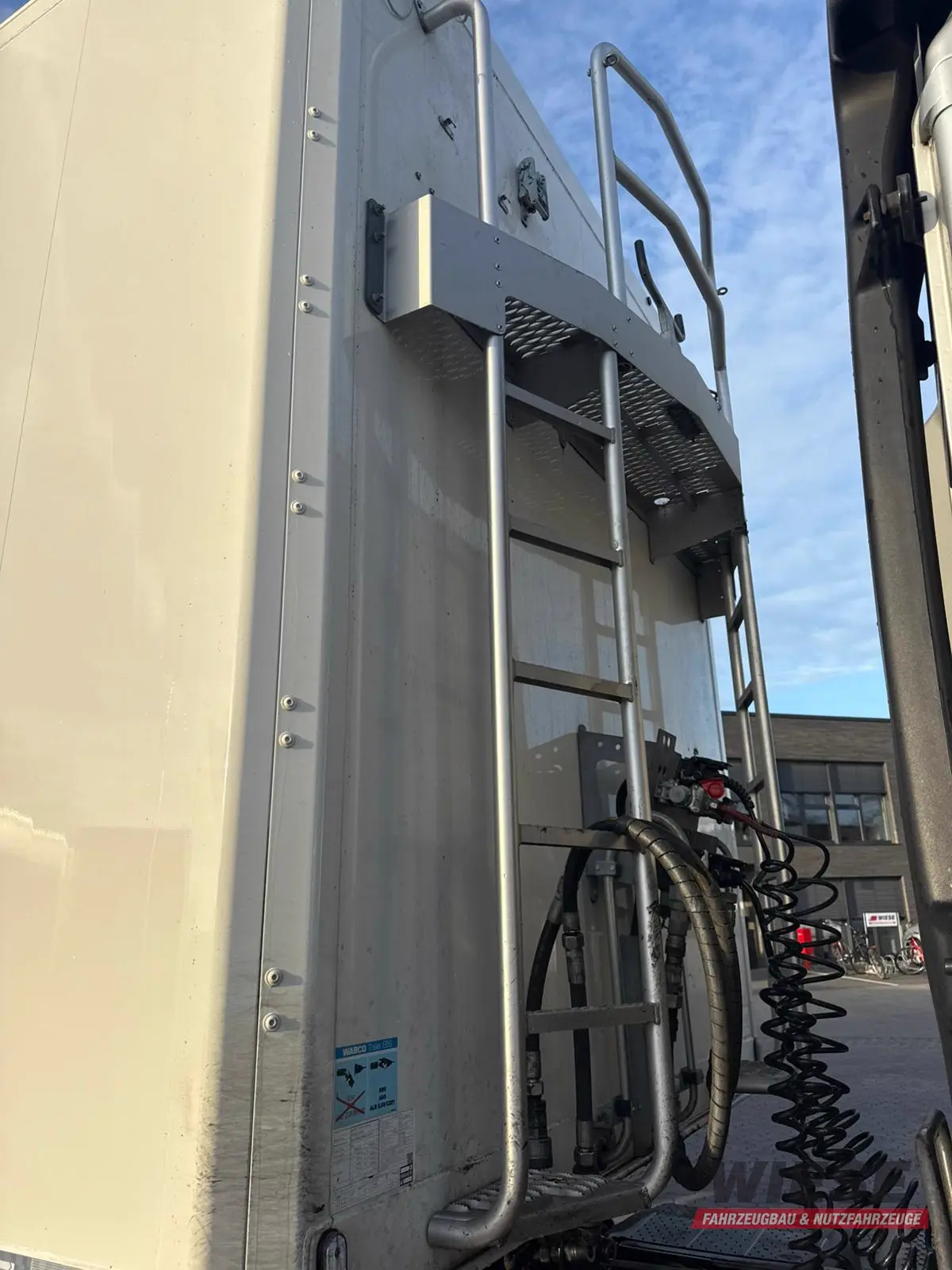 Kraker Kraker K-Force Schubboden 92m³ Top Zustand