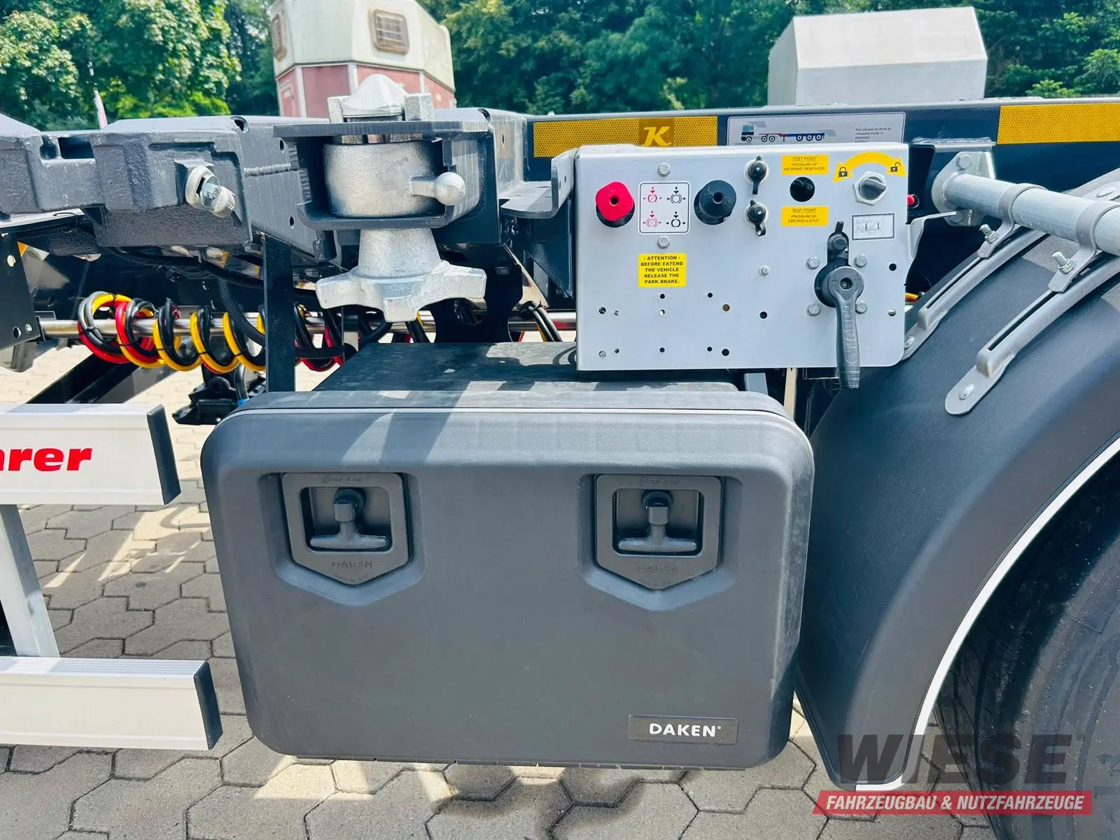 Kässbohrer K.SHG Multi Containerchassis ausziehbar