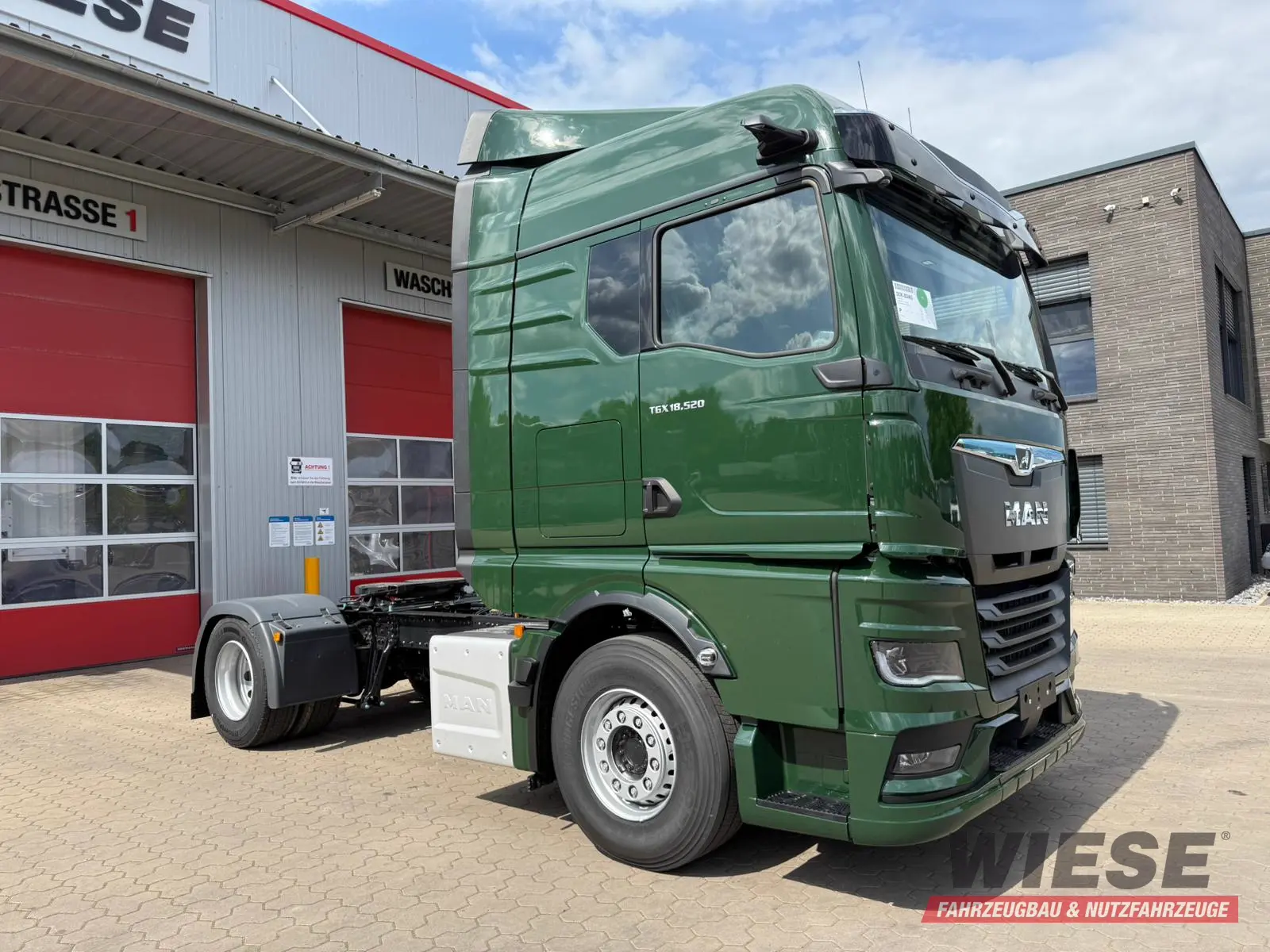 MAN TGX 18.520  - Mirror Cam