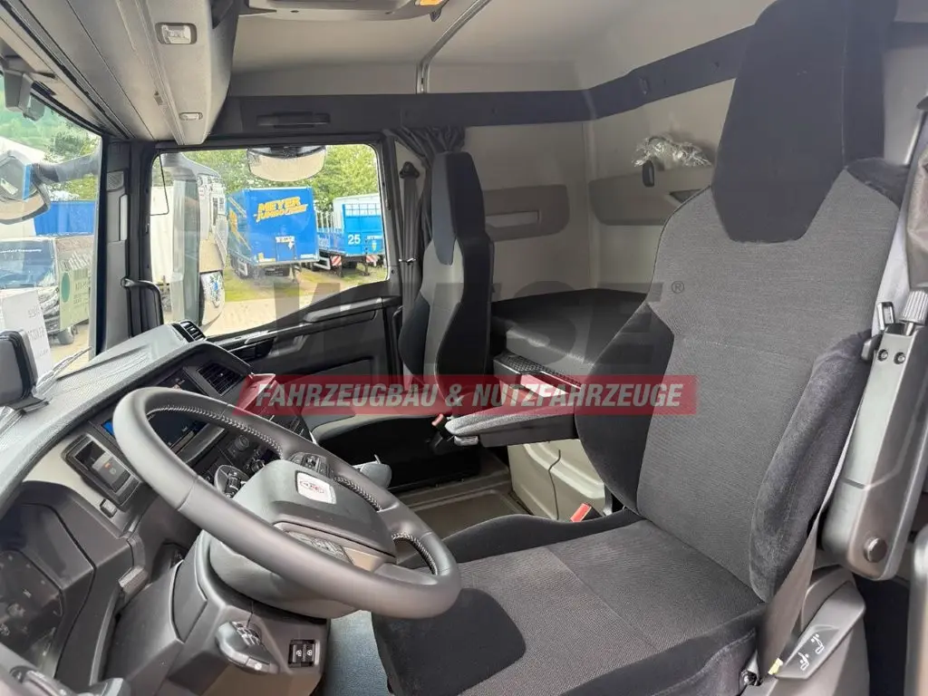 MAN TGX 18.480 4x4H HydroDrive mit Hydraulik