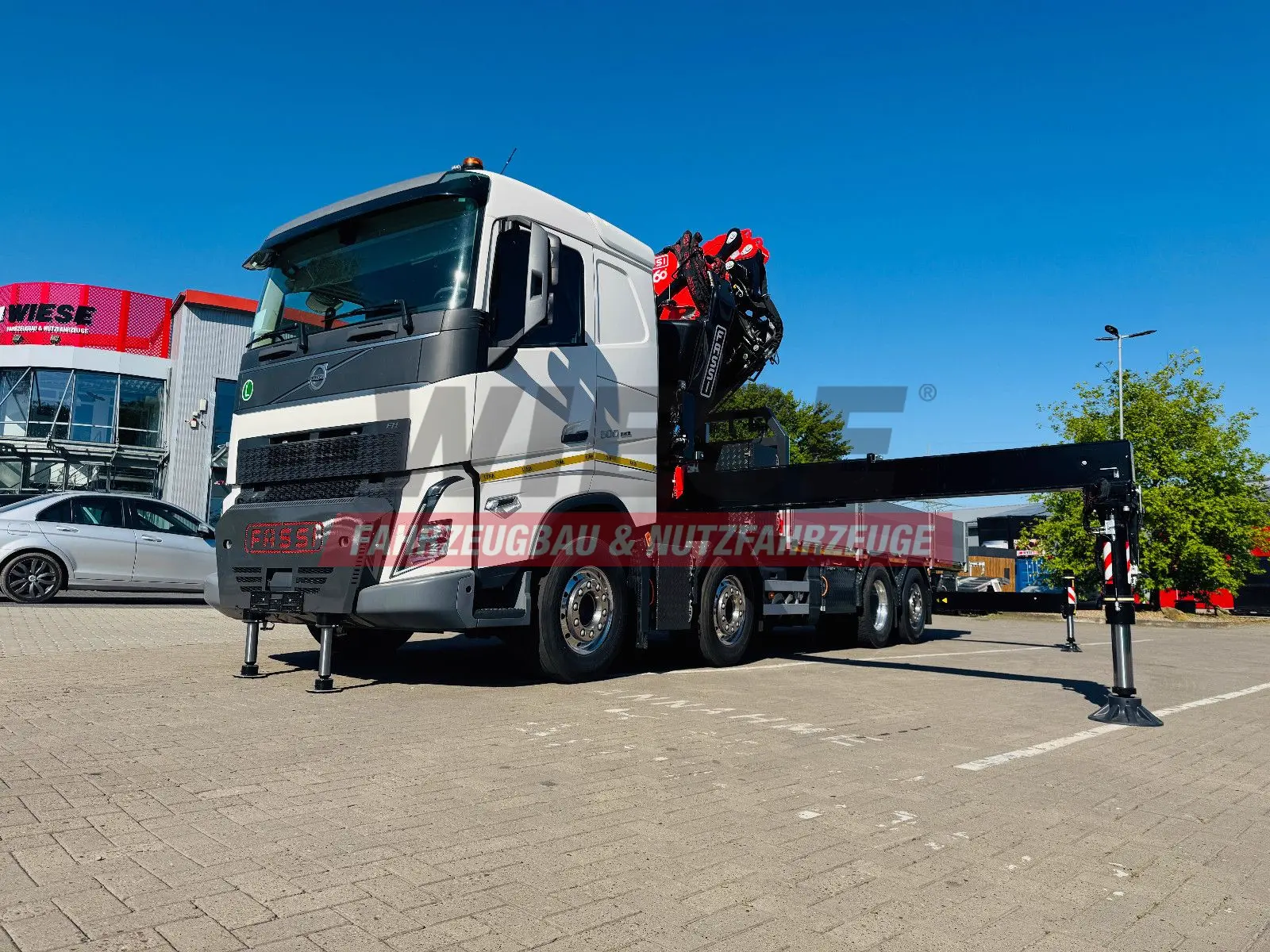 Volvo FH 500 8x2 mit F710RA.2.27 L426 und V20 Winde