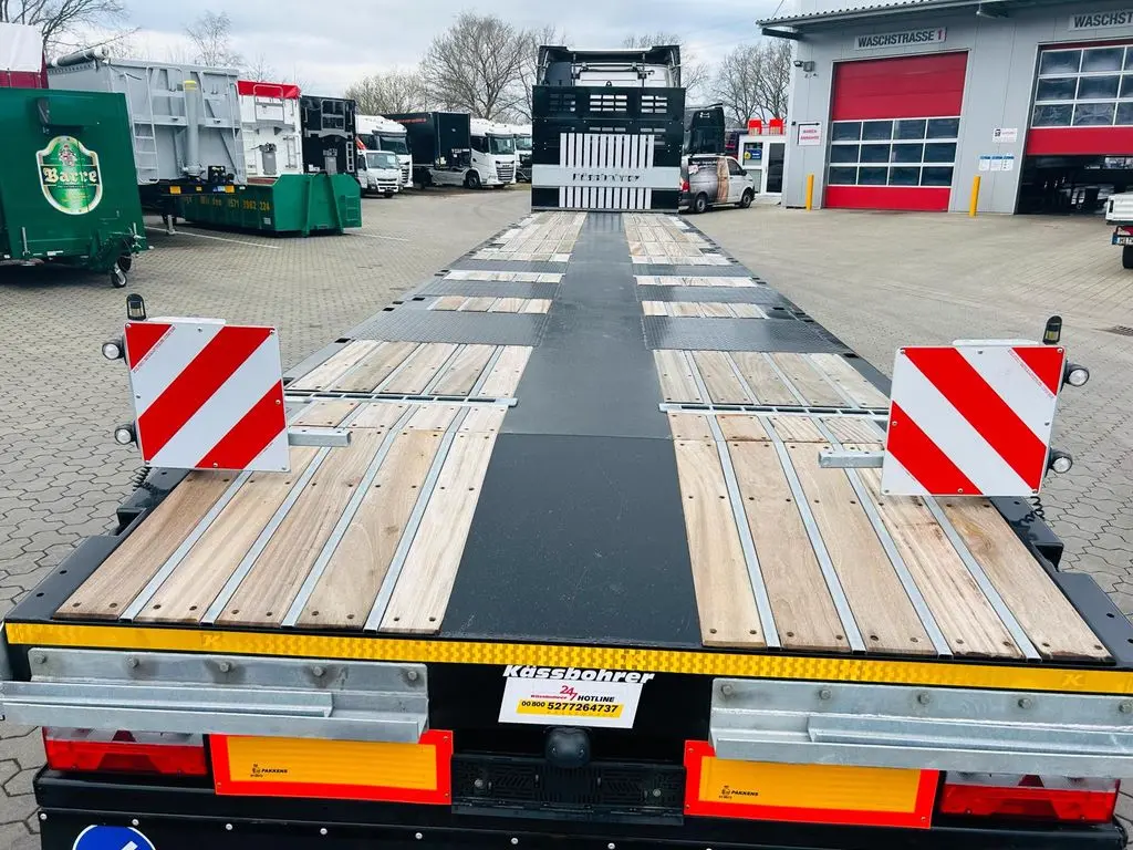 Kässbohrer SPS Mega Schwerlast Plattform Lenkachse