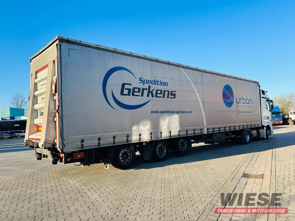 Andere Mega Gabelstaplertransporter Ladebordwand 9t