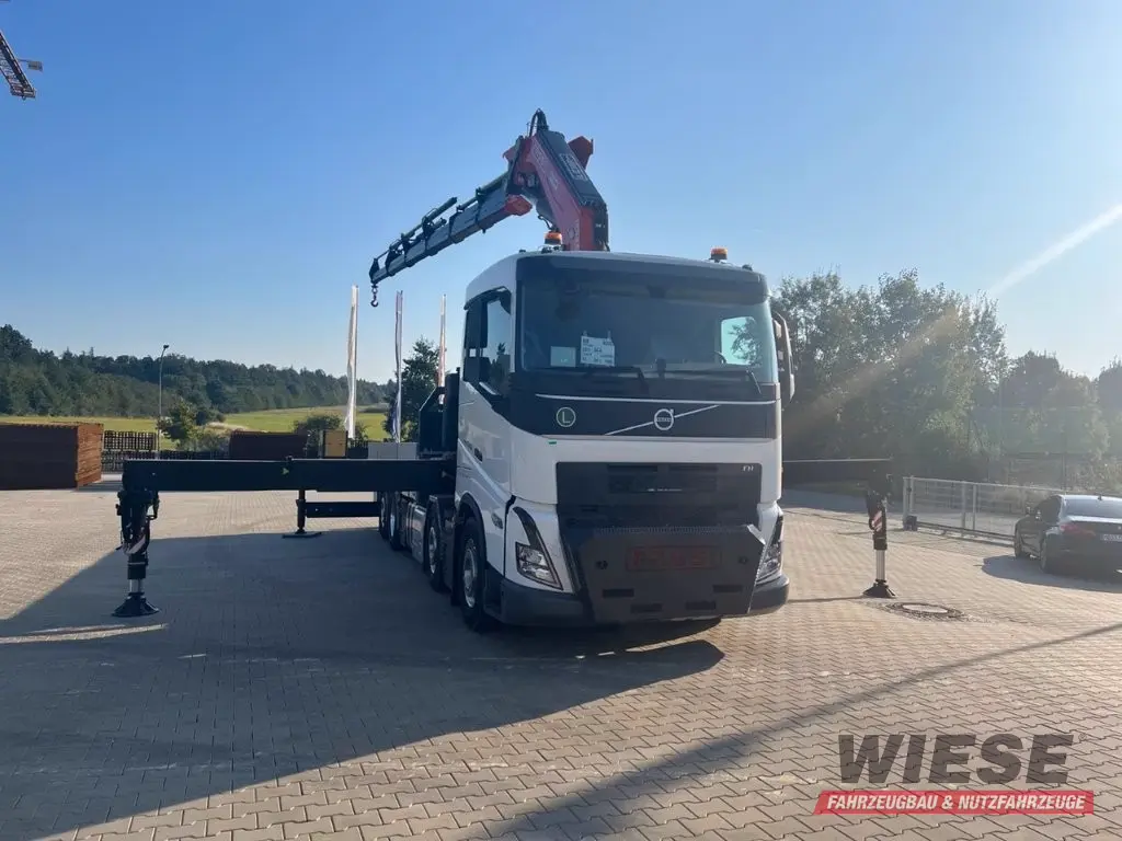 Volvo FH 500 8x2 Kran F710 RA2.26;Volvo FH 500 8x2 Kra