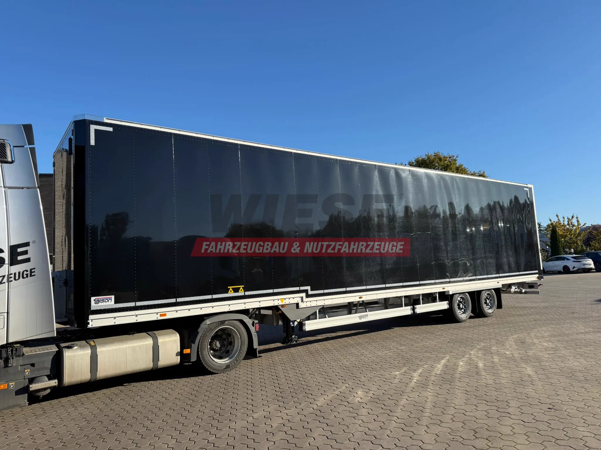 Talson Mega Kofferauflieger 99m³