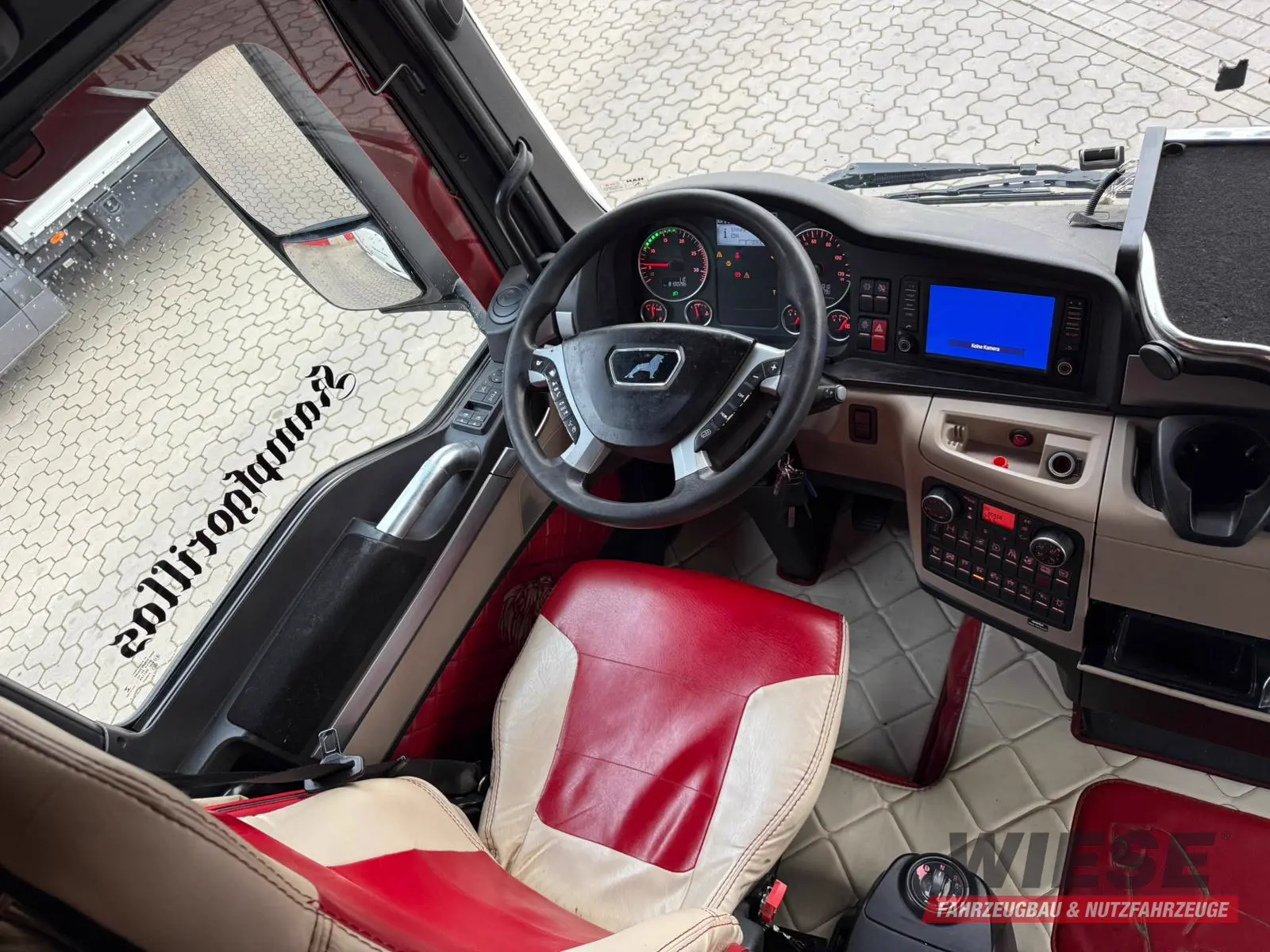 MAN TGX 26.500 6x2 Hydraulik Exklusiv Innenraum