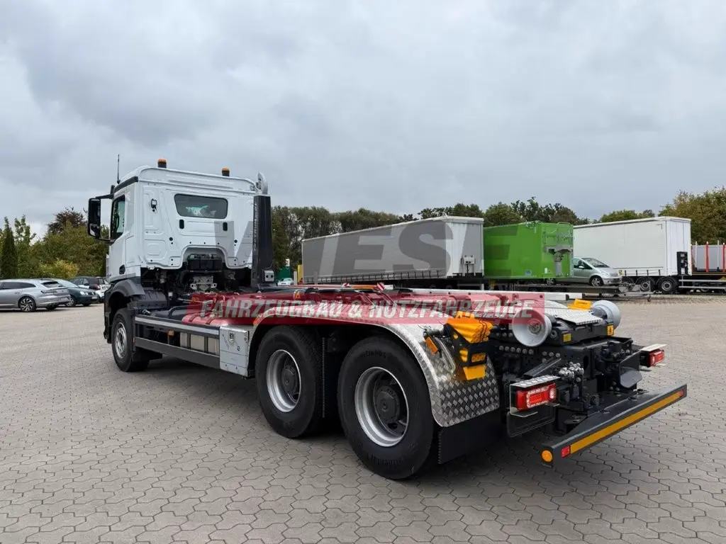 Mercedes-Benz Arocs 5 2651L 6 x4 Meiller RS 2170