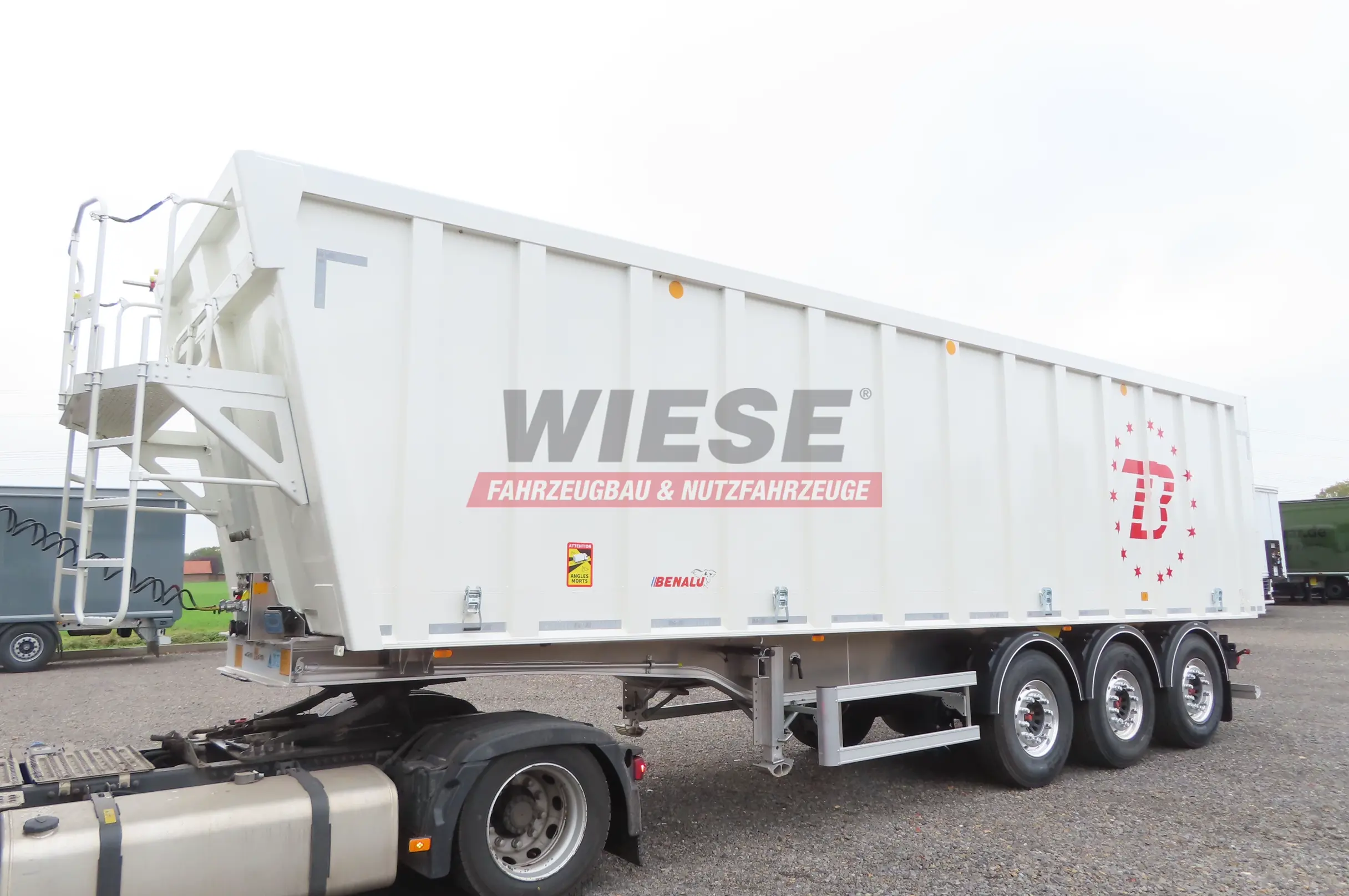 Benalu Benalu Agriliner 9500 H 2200 52m³