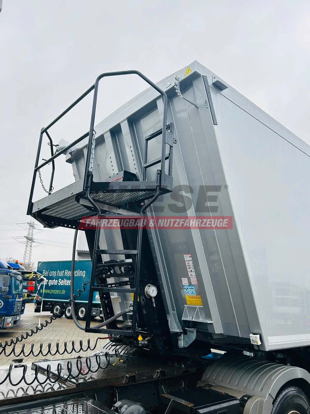 Kempf SKM 36/3 AK 3-Achs Alu Sattelkipper 50m³