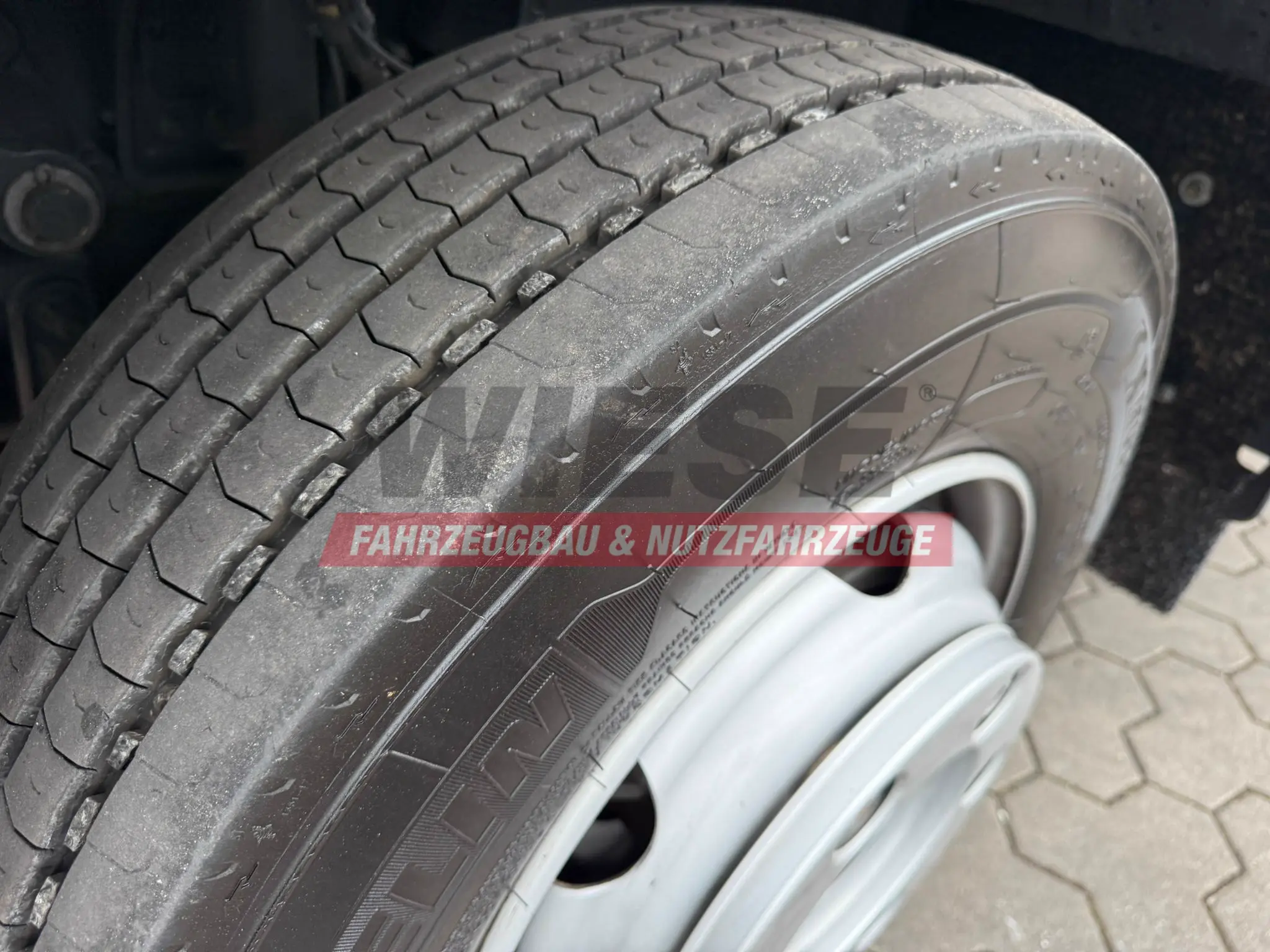 Mercedes-Benz Atego 918L Autotransporter mit BFZ Anhänger