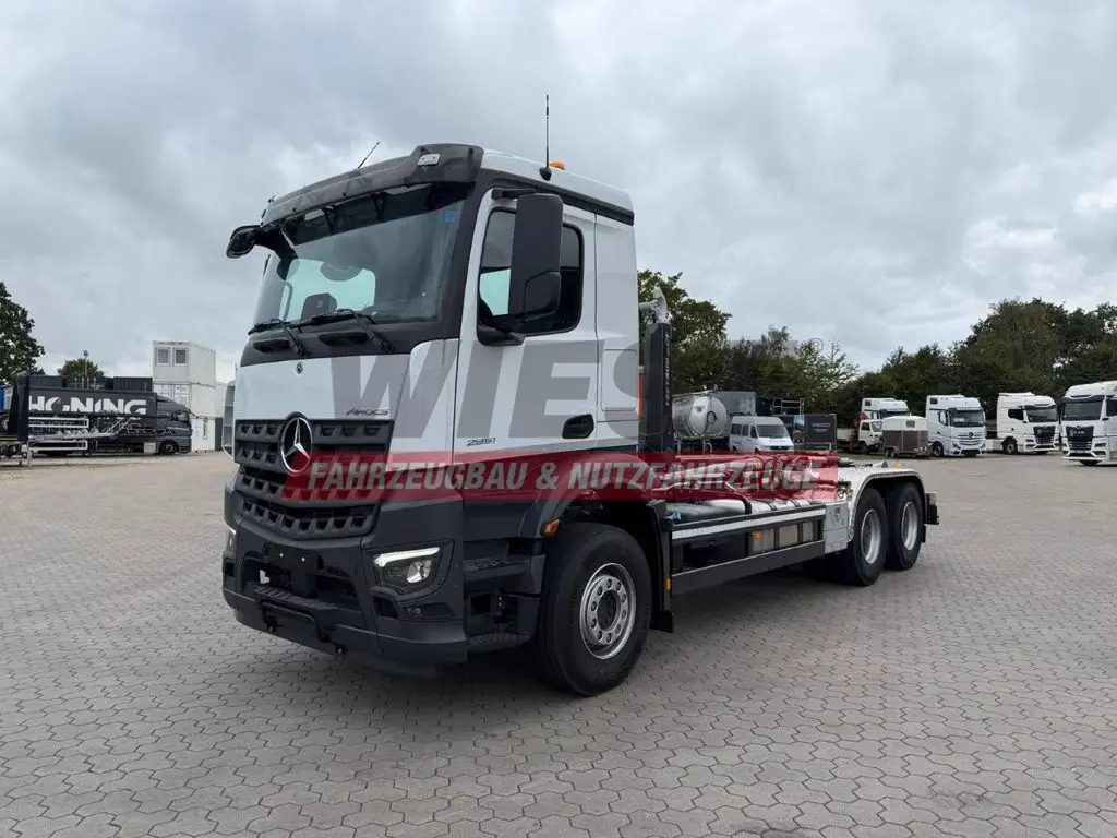 Mercedes-Benz Arocs 5 2651L 6 x4 Meiller RS 2170
