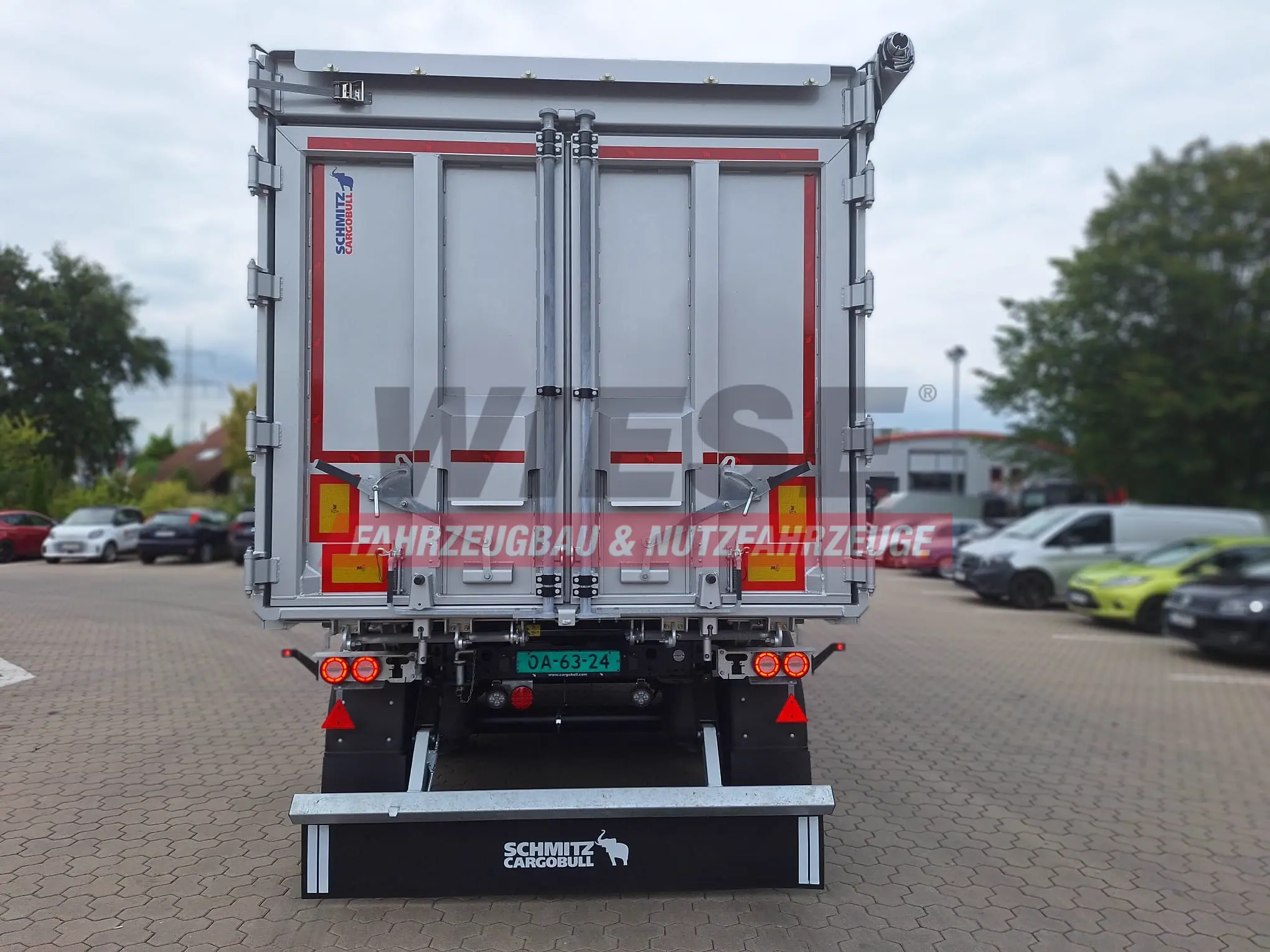 Schmitz Cargobull Kipper 52m³ mit gekröpftem Chassis
