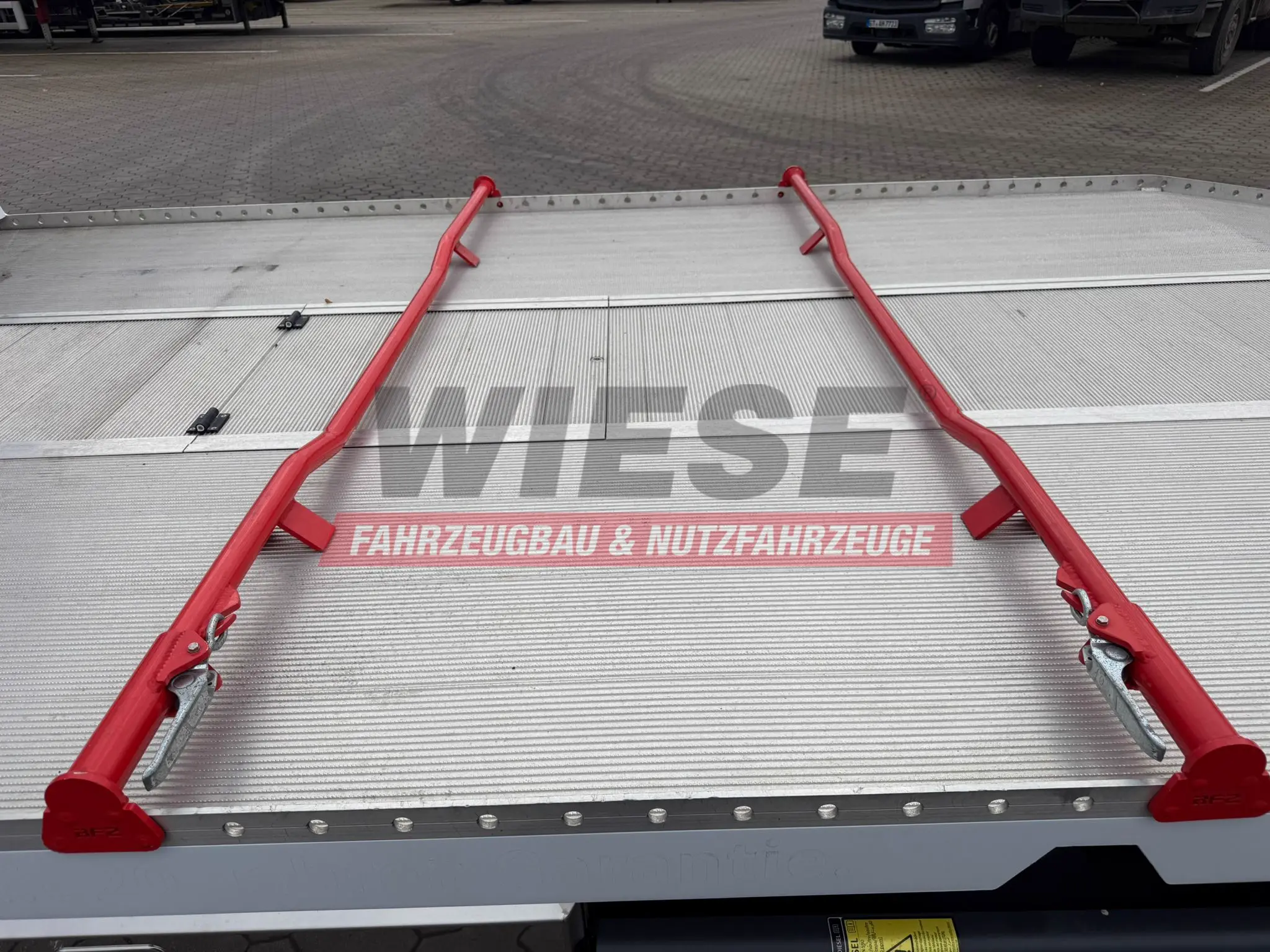 Mercedes-Benz Atego 918L Autotransporter mit BFZ Anhänger