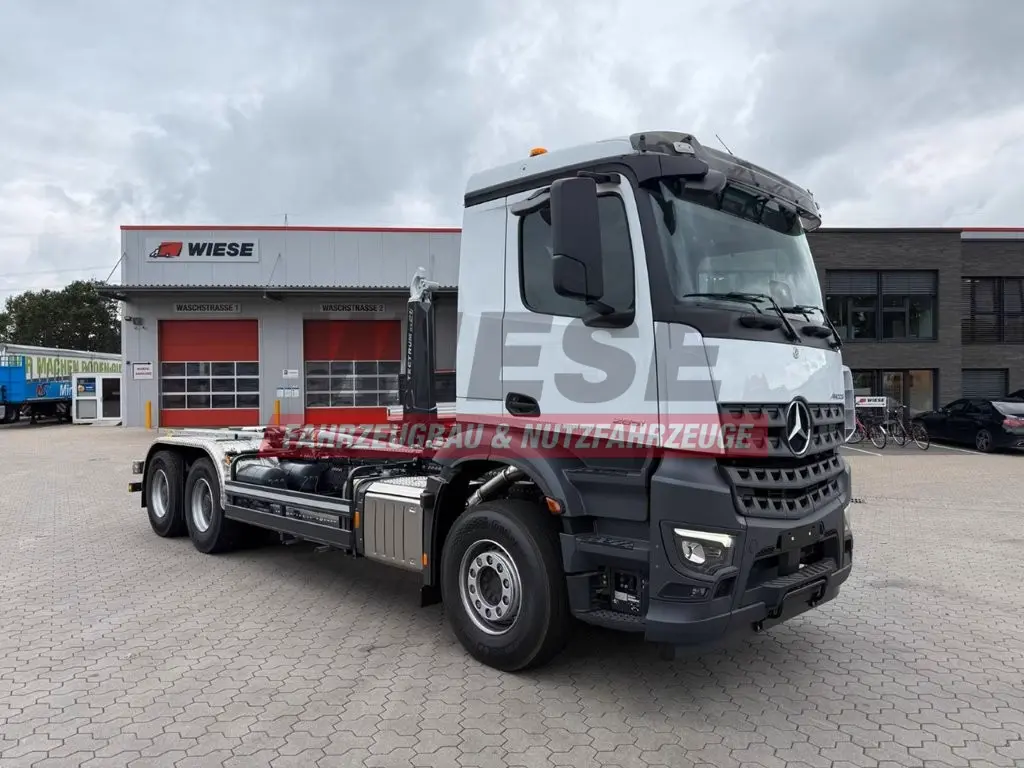 Mercedes-Benz Arocs 5 2651L 6 x4 Meiller RS 2170