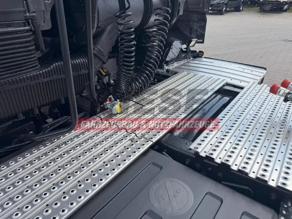 MAN TGX 18.480 4x4H HydroDrive mit Hydraulik