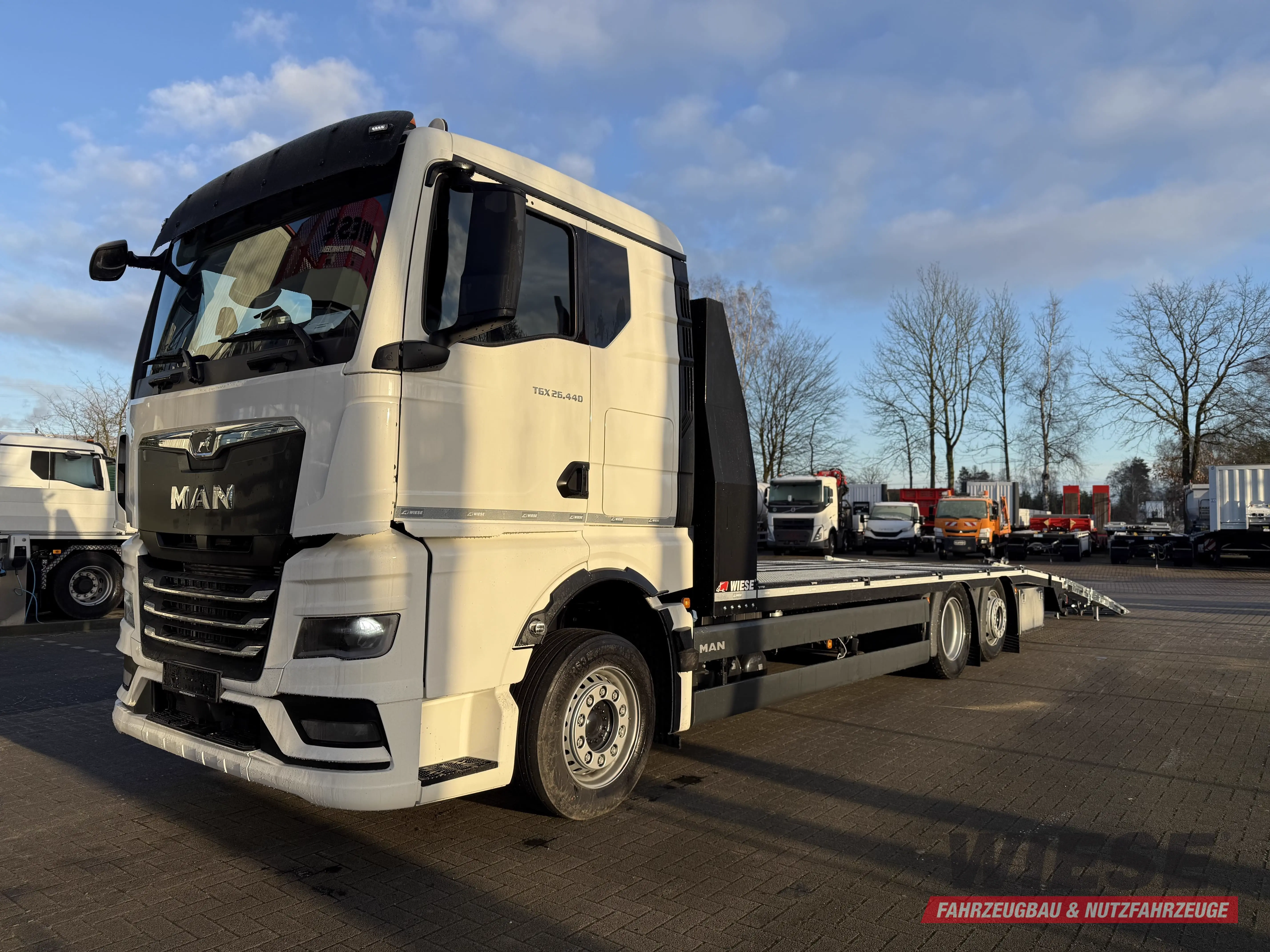 MAN Baumaschinen- Arbeitsbühnentransporter Rampen