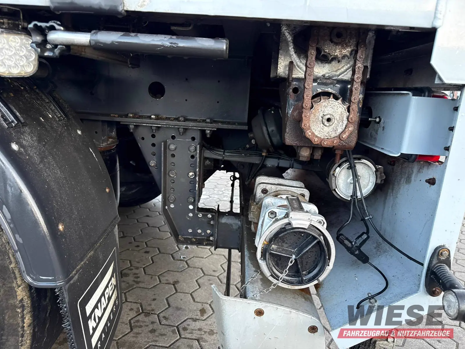 Knapen Knapen K200 3-Achs Schubboden Zellenradschleuse