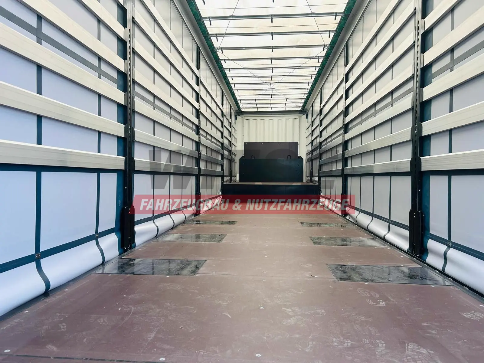 Krone SDP 27 Stufensattel Auflieger mit Spreizheck