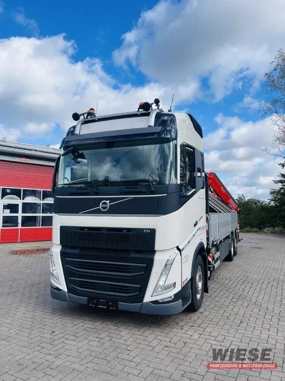 Volvo FH 540 6x2 Container Fassi F545 Heck