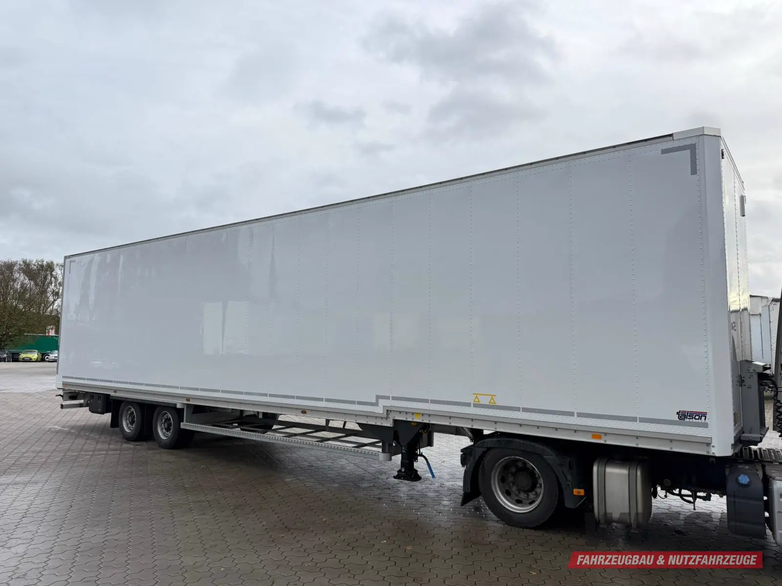 Talson TGG TAL 12/18 Mega Kofferauflieger Kleidung 99m³