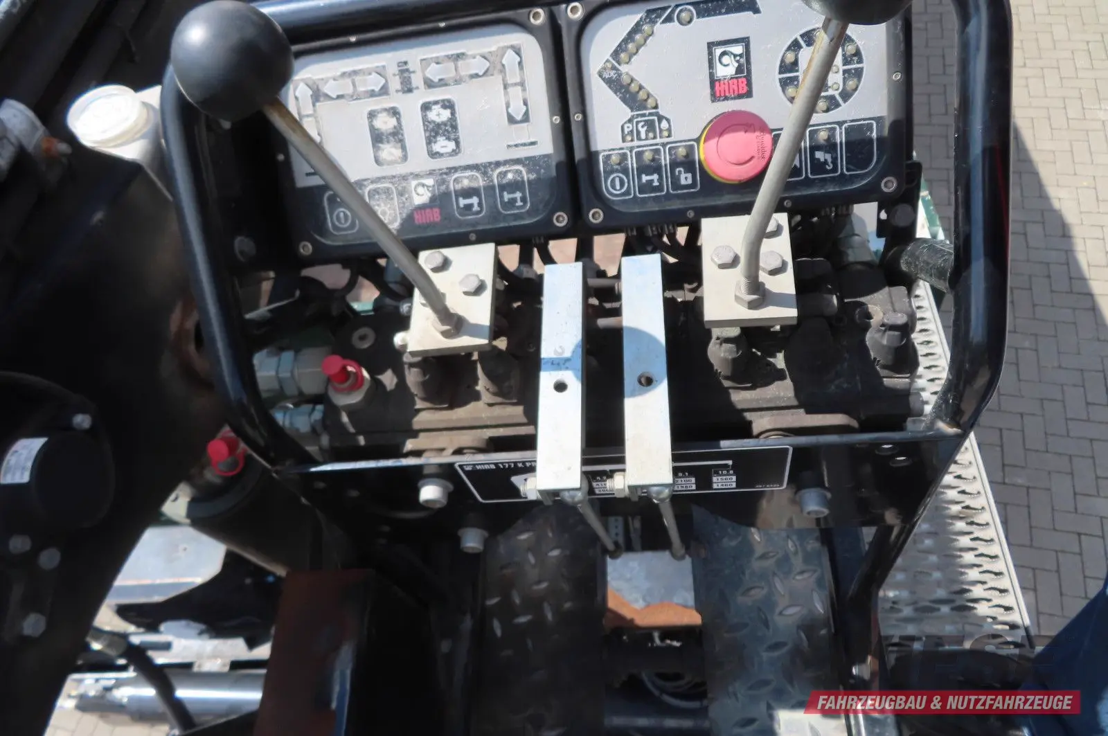 MAN TGX 26.500 6x2 - Baustoff - HIAB Kran