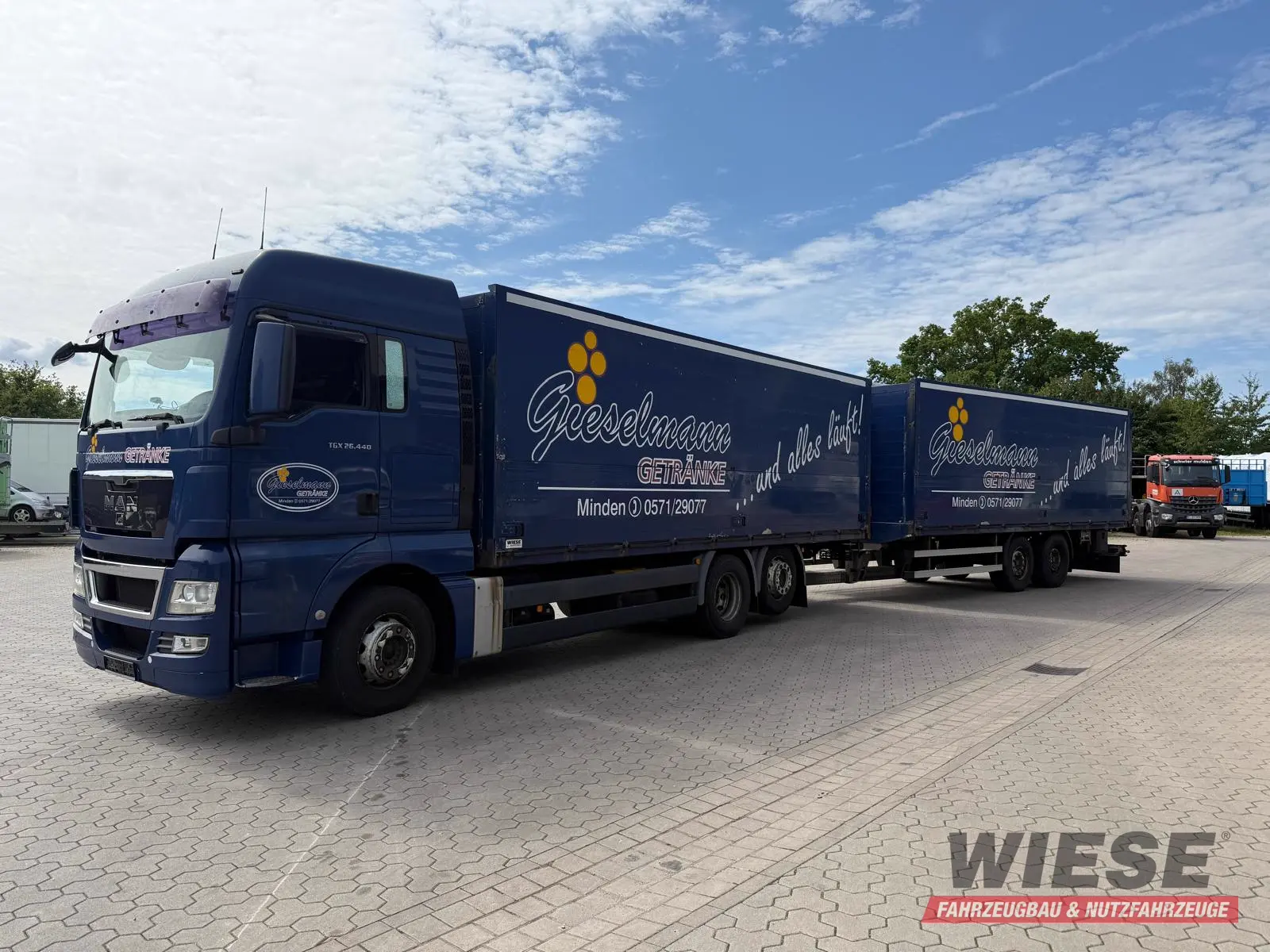 MAN TGA mit Kofferaufbau/Getränkeaufbau + Anhänger